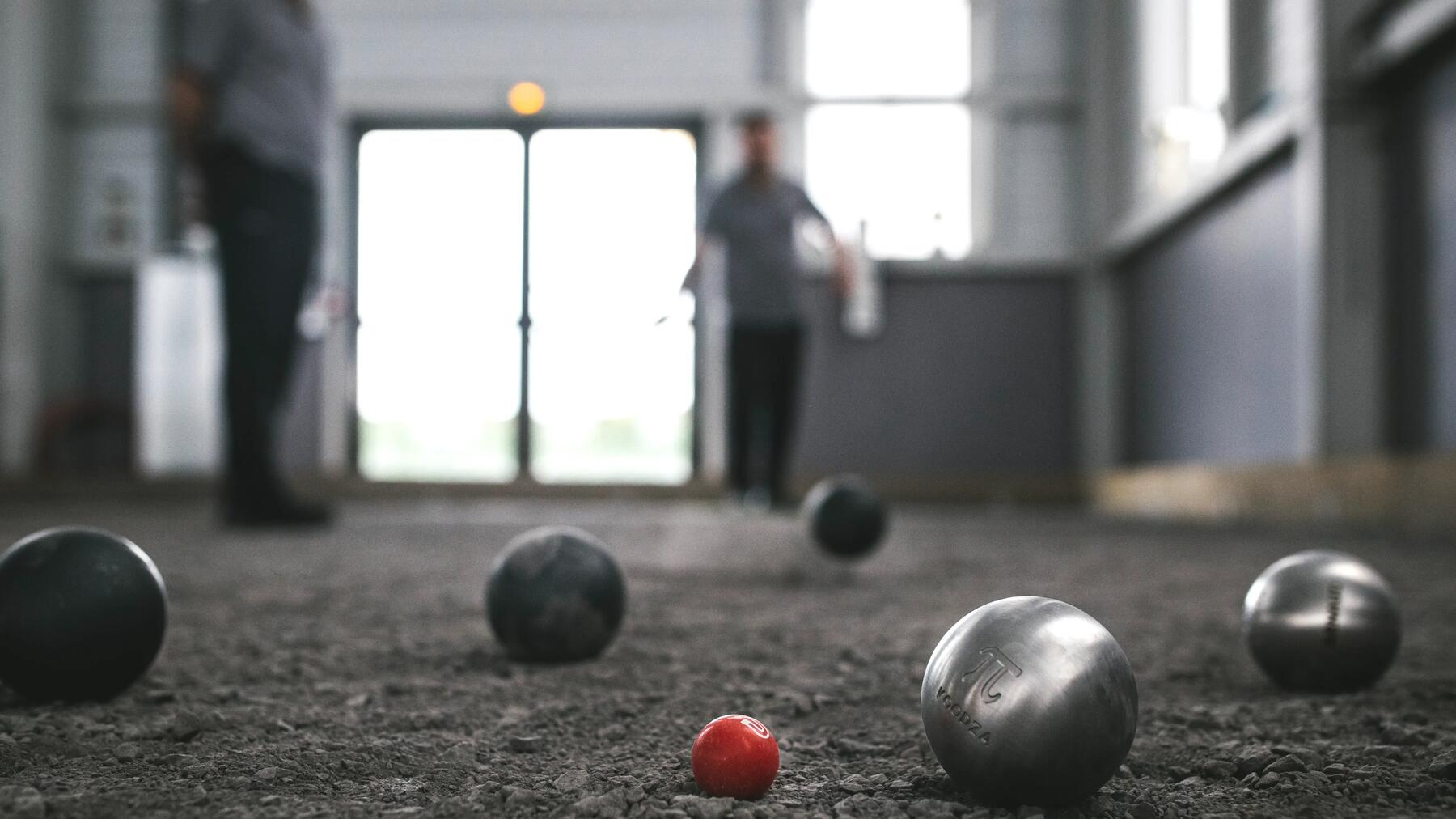 PETANQUE: CUM SĂ ALEGI ACCESORIILE