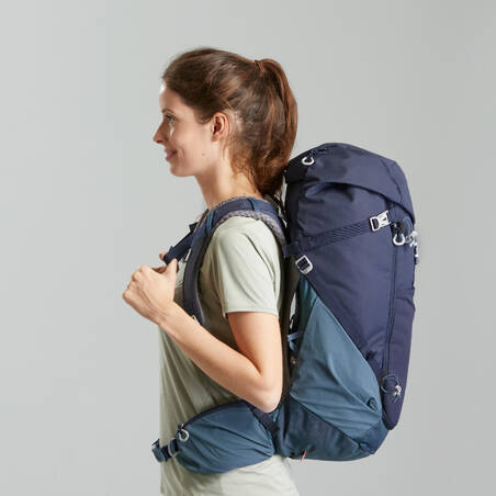 Mountain Walking 30 L Backpack MH500