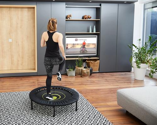 Mini trampoline à la maison
