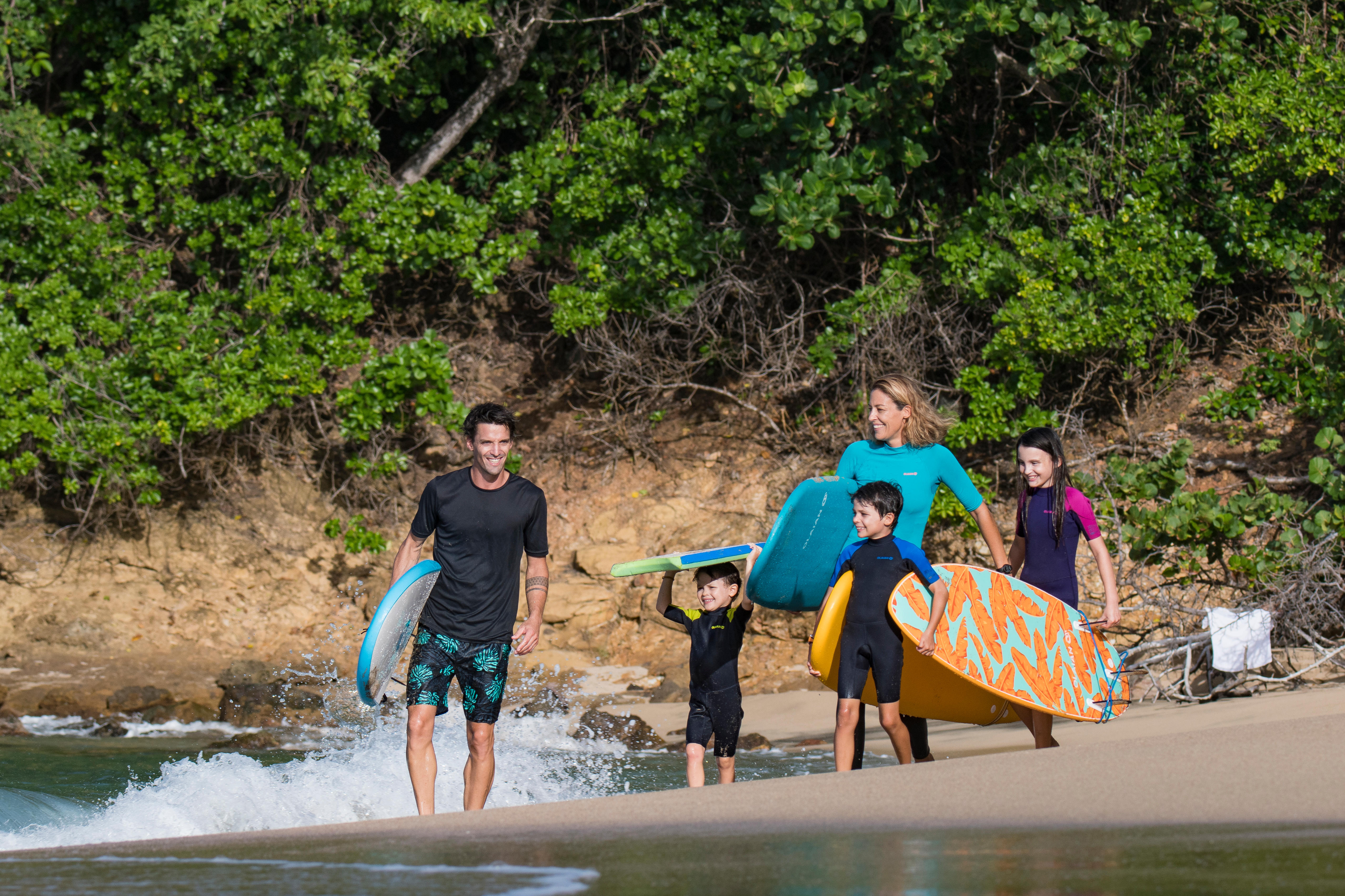 Surf Leggings - The Newest Must-Have in Your Tropical Surf Wardrobe 