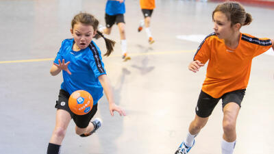 Handball : Comment bien choisir son ballon handball ? - Sports-Village