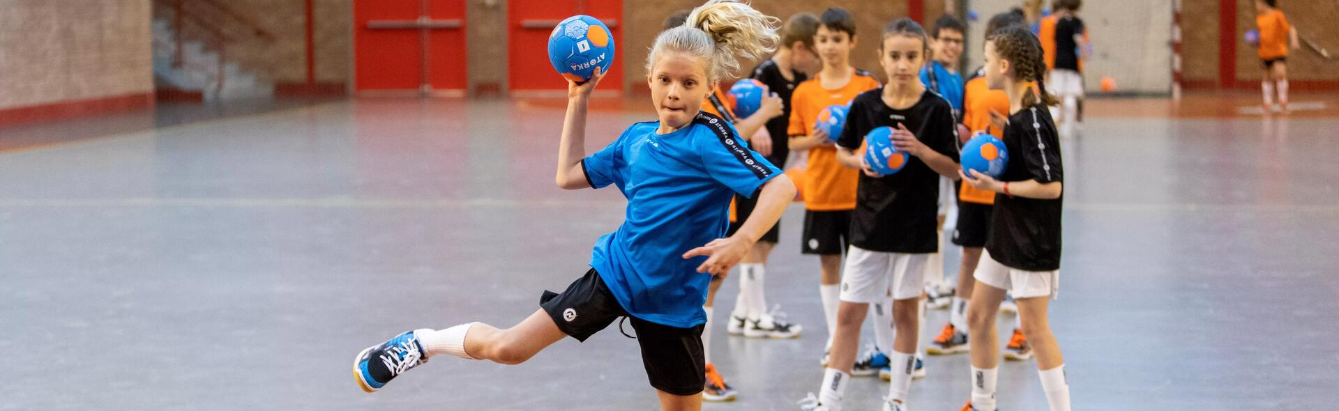 inițiere - handbal