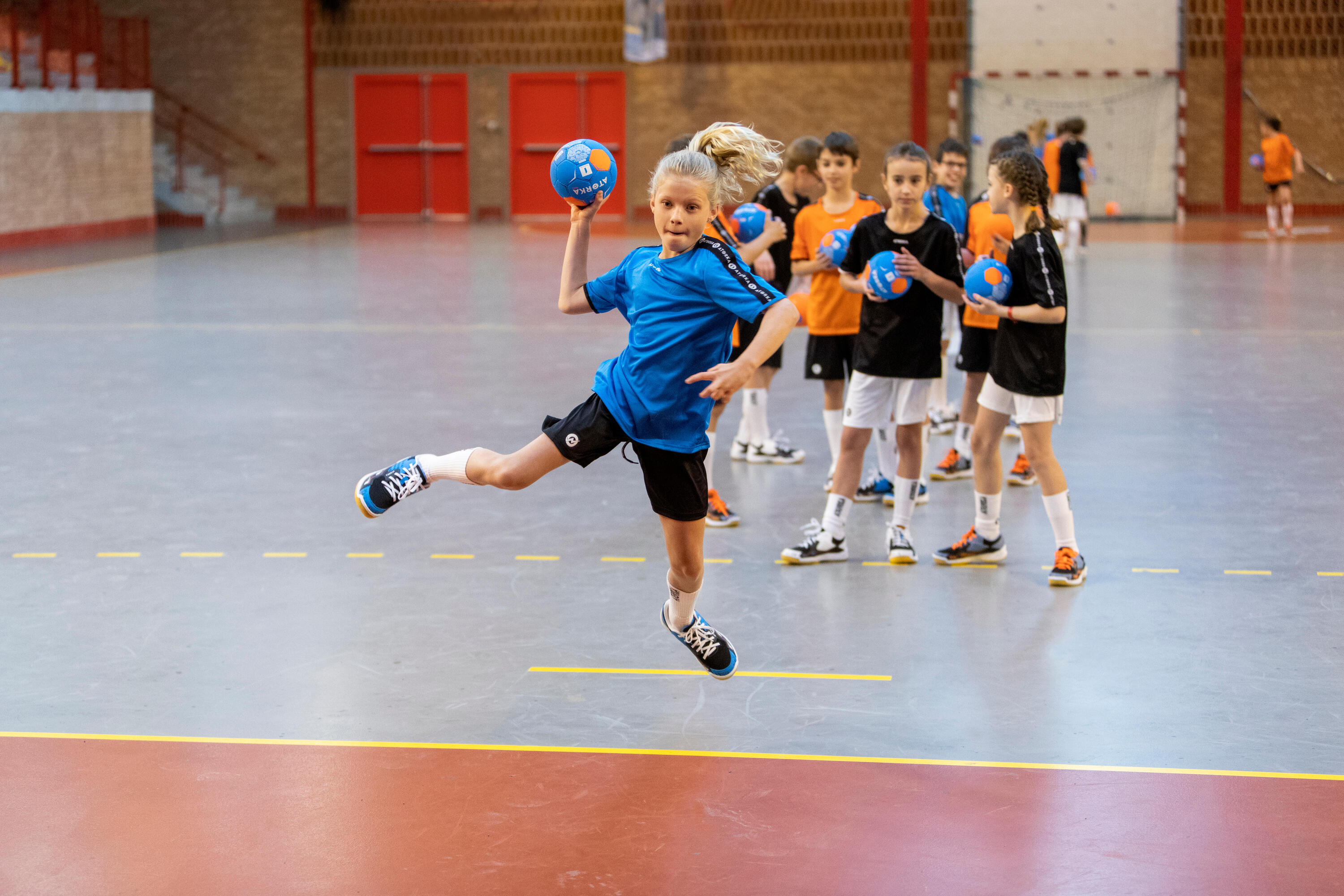 Kids' Lace-Up Handball Shoes H100 - Blue/Black 10/10