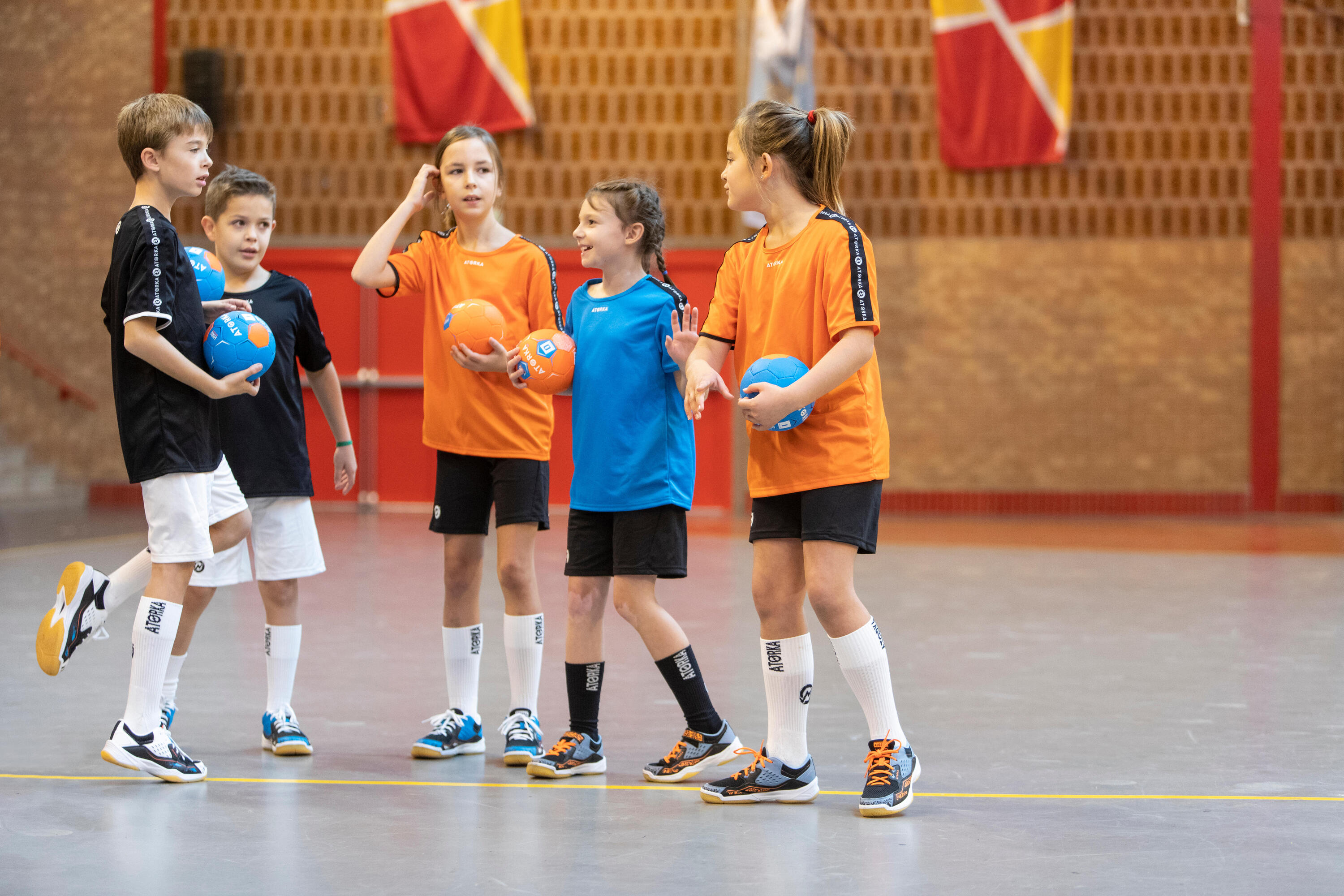 Kids' Handball H100 Soft Size 1 - Blue/Orange 8/11
