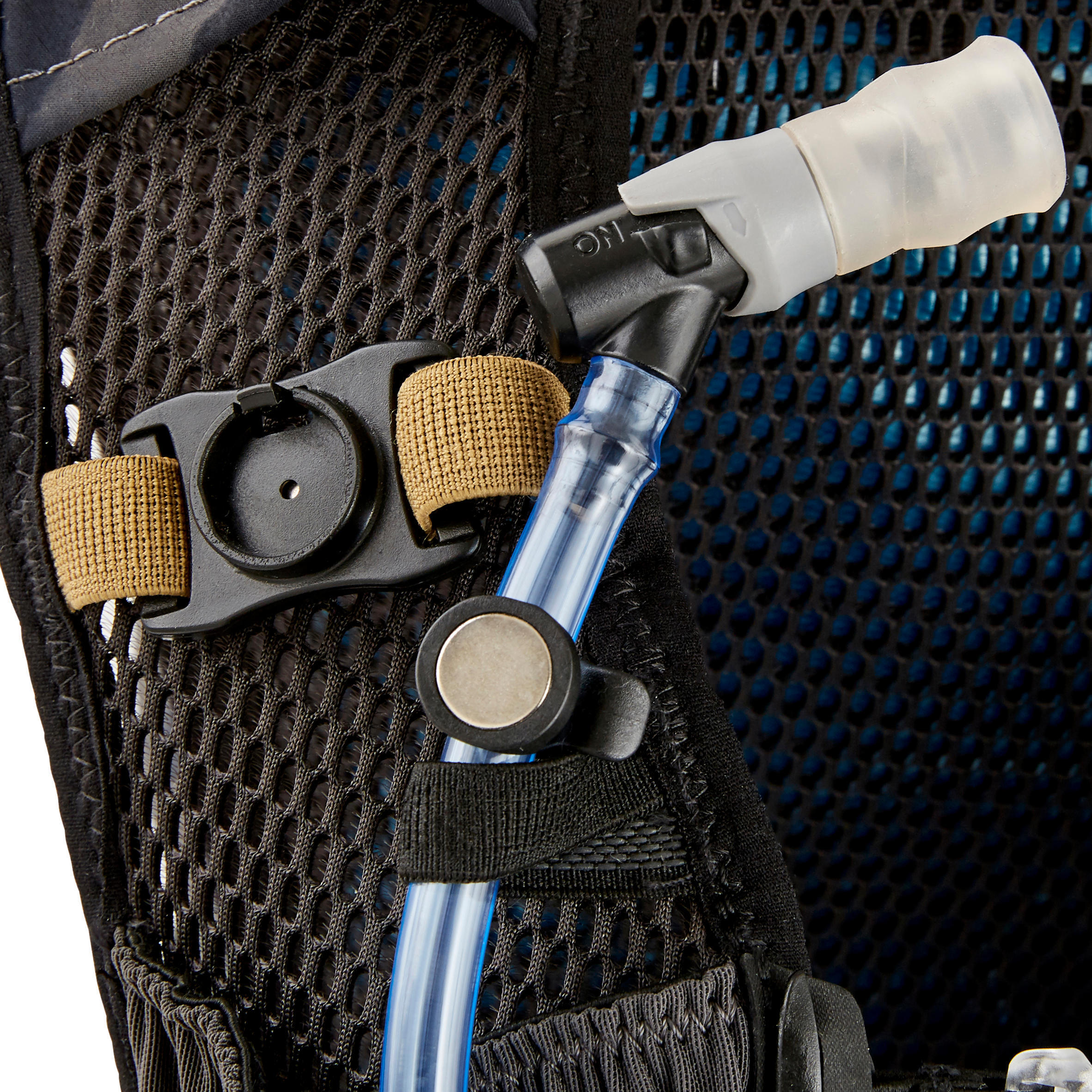 Magnete tubo sacca d'acqua zaino TRAIL ULTRA 15 L 3/4