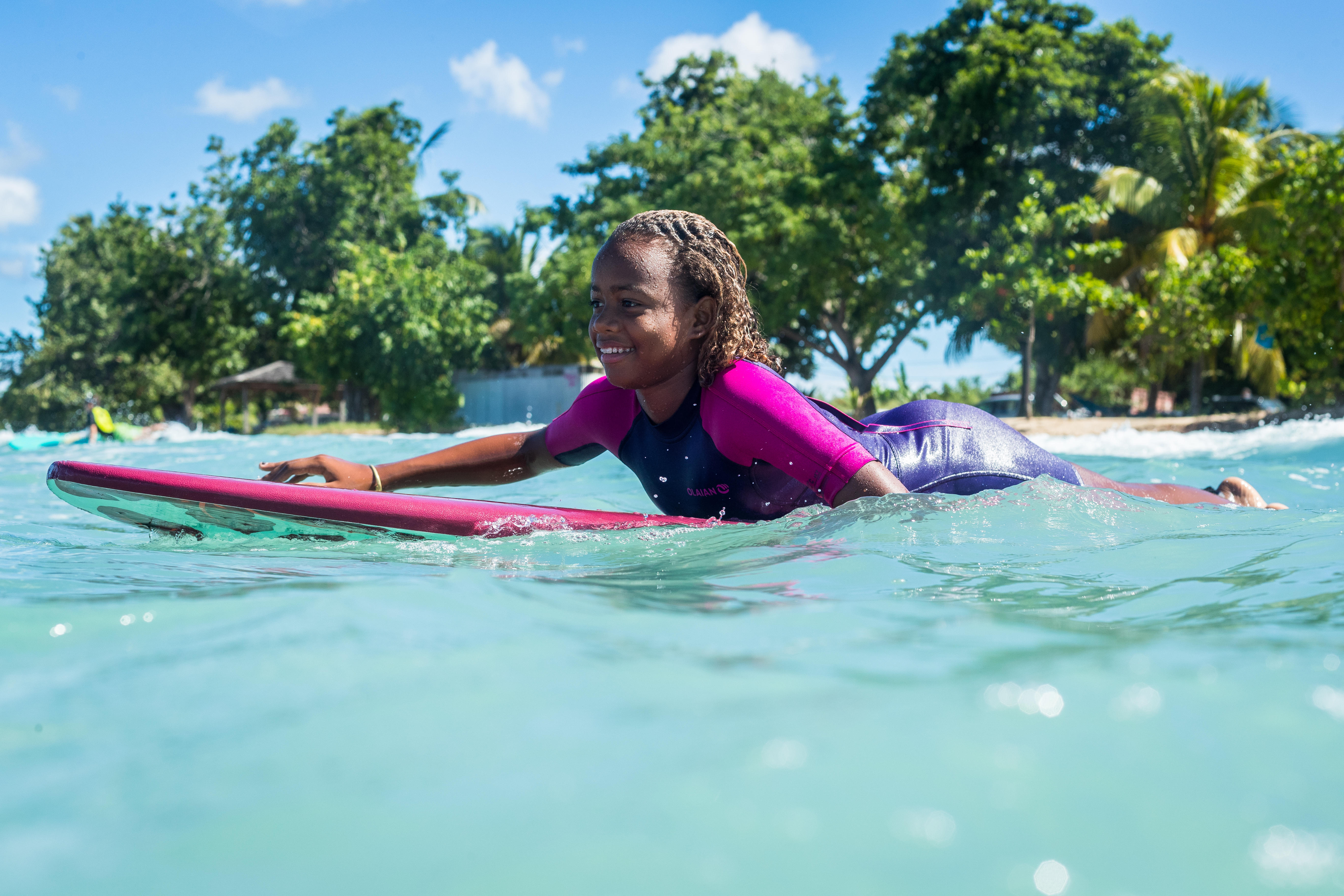 7' Foam Surfboard - 500Includes 1 leash and 3 fins. - OLAIAN