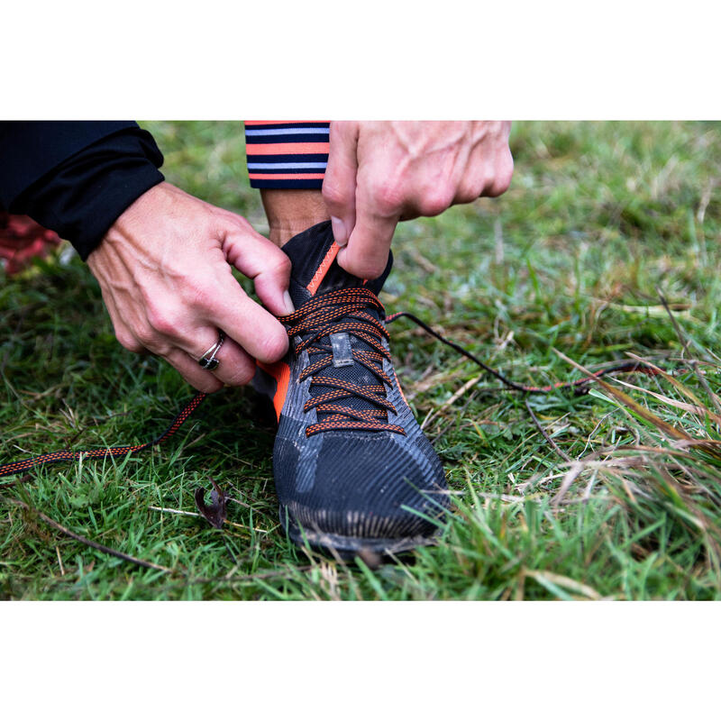 ZAPATILLAS DE CLAVOS DE ATLETISMO PARA CROSS AT CROSS NEGRO Y NARANJA