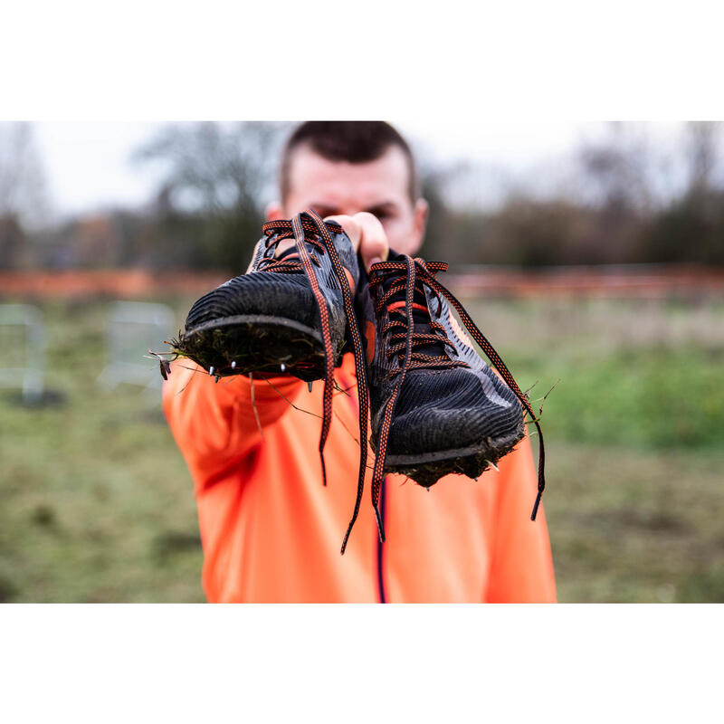 ZAPATILLAS DE CLAVOS DE ATLETISMO PARA CROSS AT CROSS NEGRO Y NARANJA