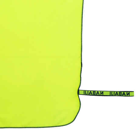 Microfibre Pool Towel Size XL 110 x 175 cm - Neon Yellow