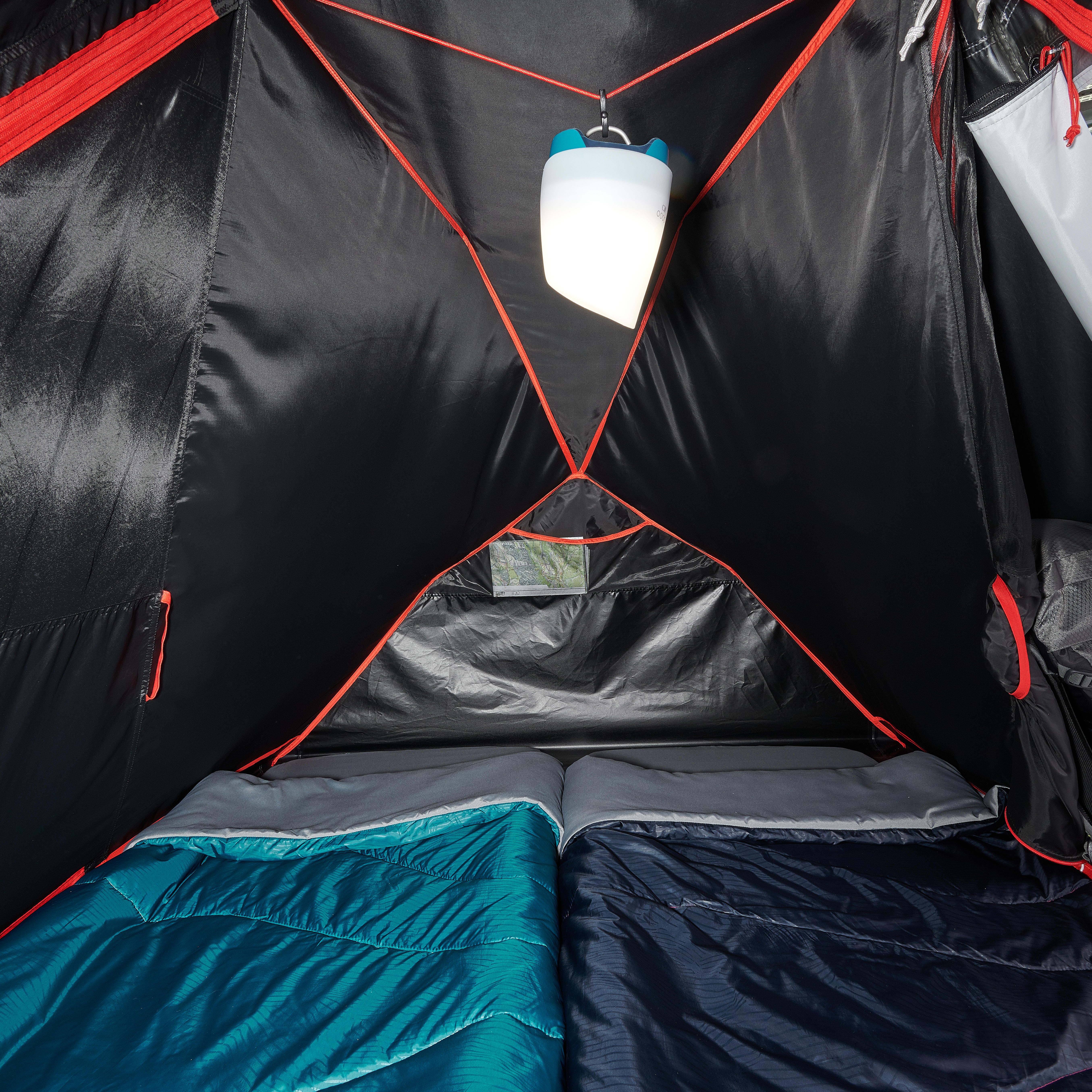 2-person Camping Tent, 2 Seconds Easy Fresh & Black - QUECHUA