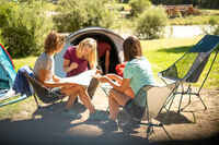 LOW CAMPING CHAIR 500 M - COMPACT AND FOLDABLE