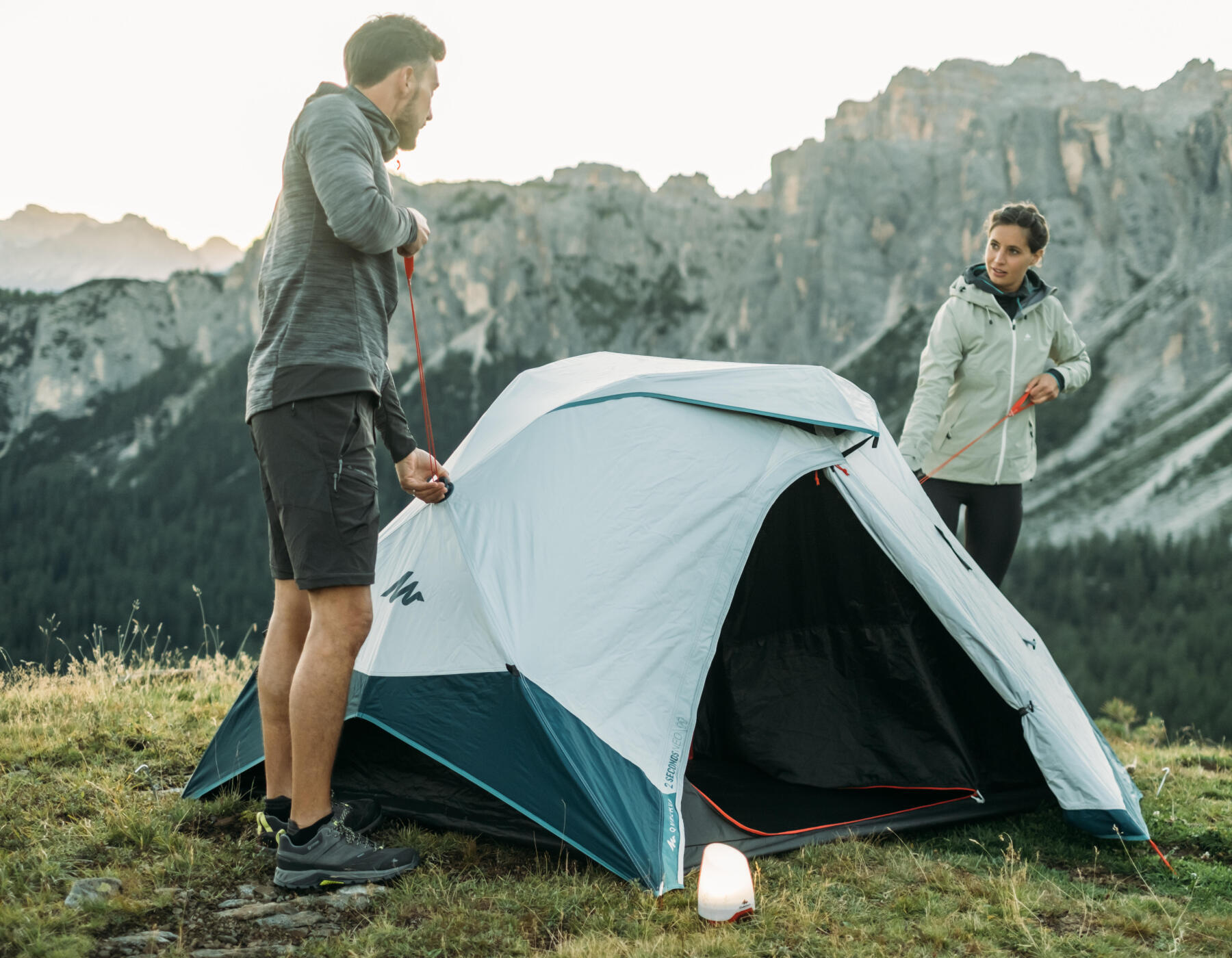 COMO MONTAR E DESMONTAR UMA TENDA 2 SECONDS DA QUECHUA