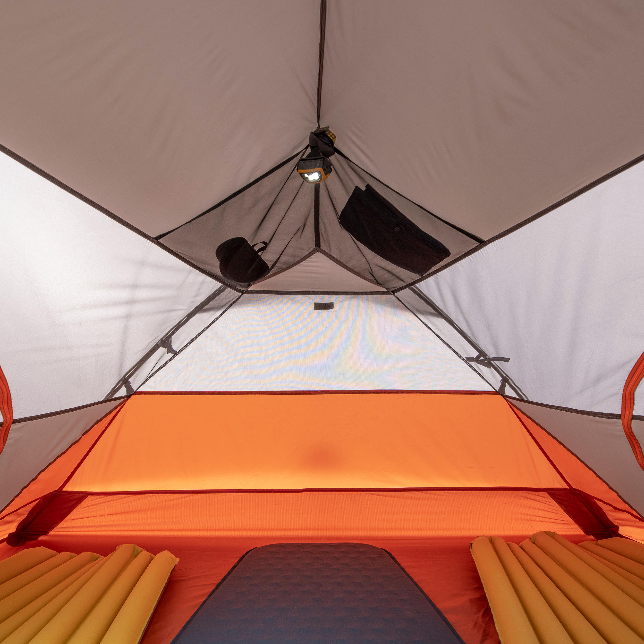 Dome Trekking Tent - 3 person - MT900 8/16