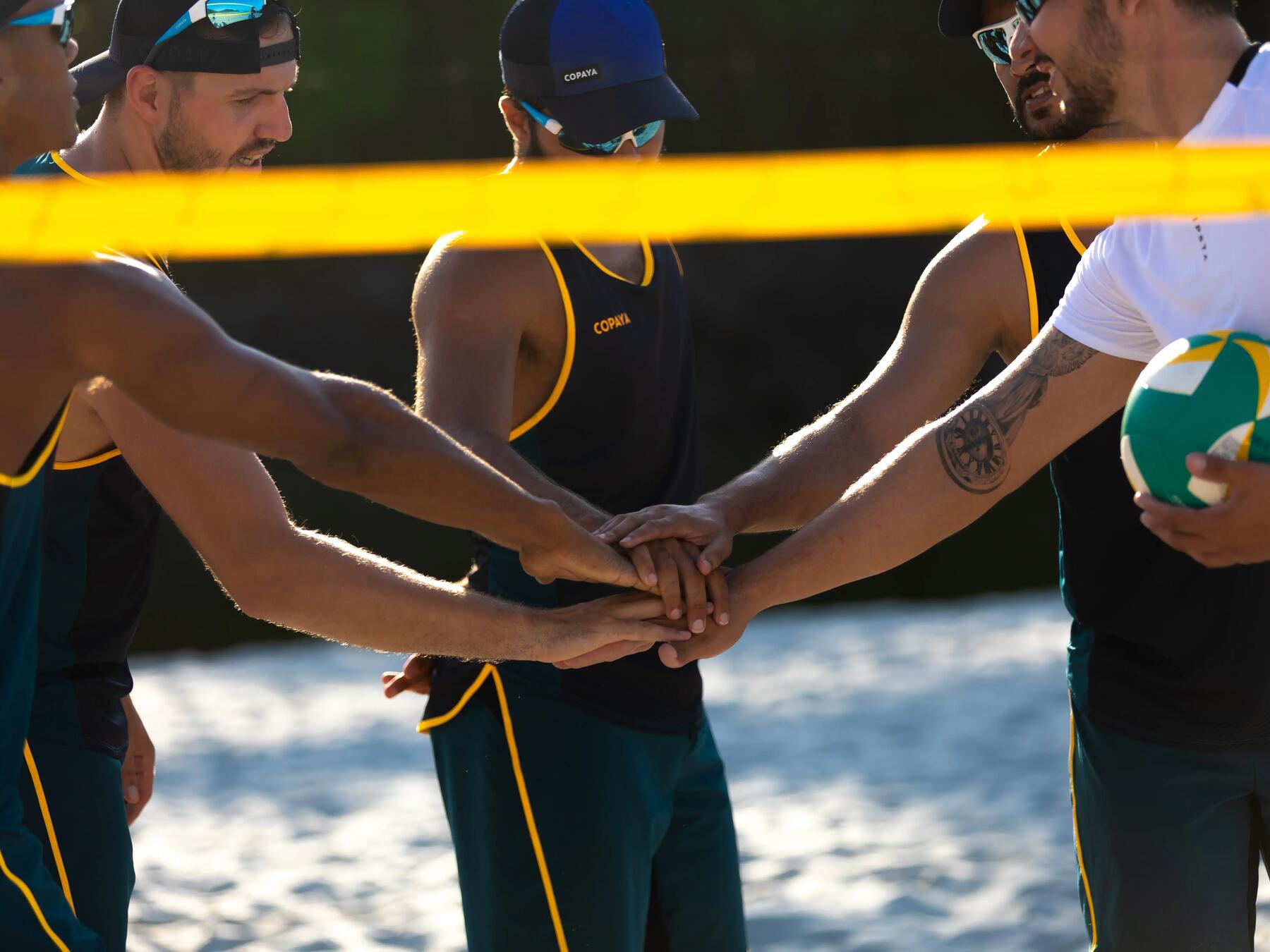 Quelle tenue choisir pour le beach volley ?