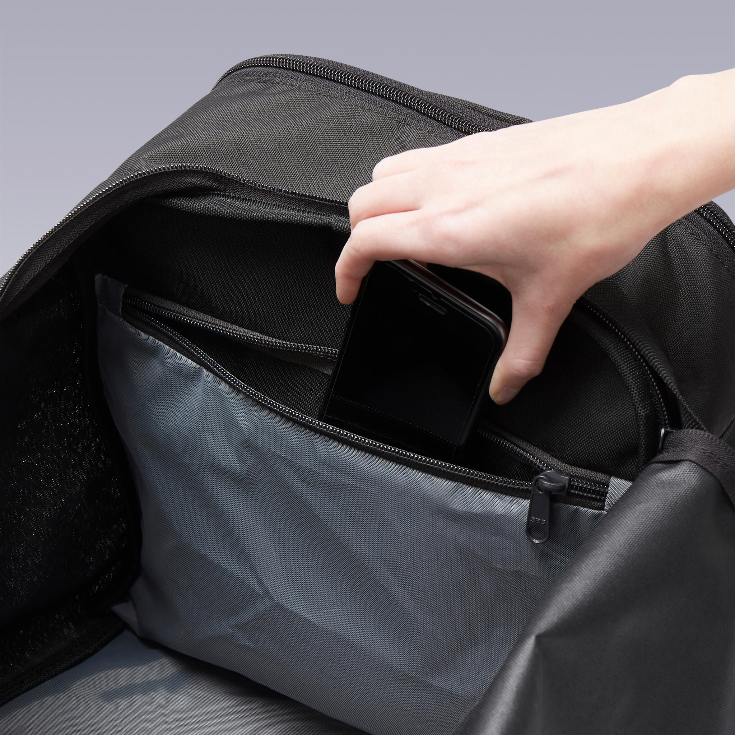 Black 55 Sport Ventilated Shoe Bag with Zipped Pocket 