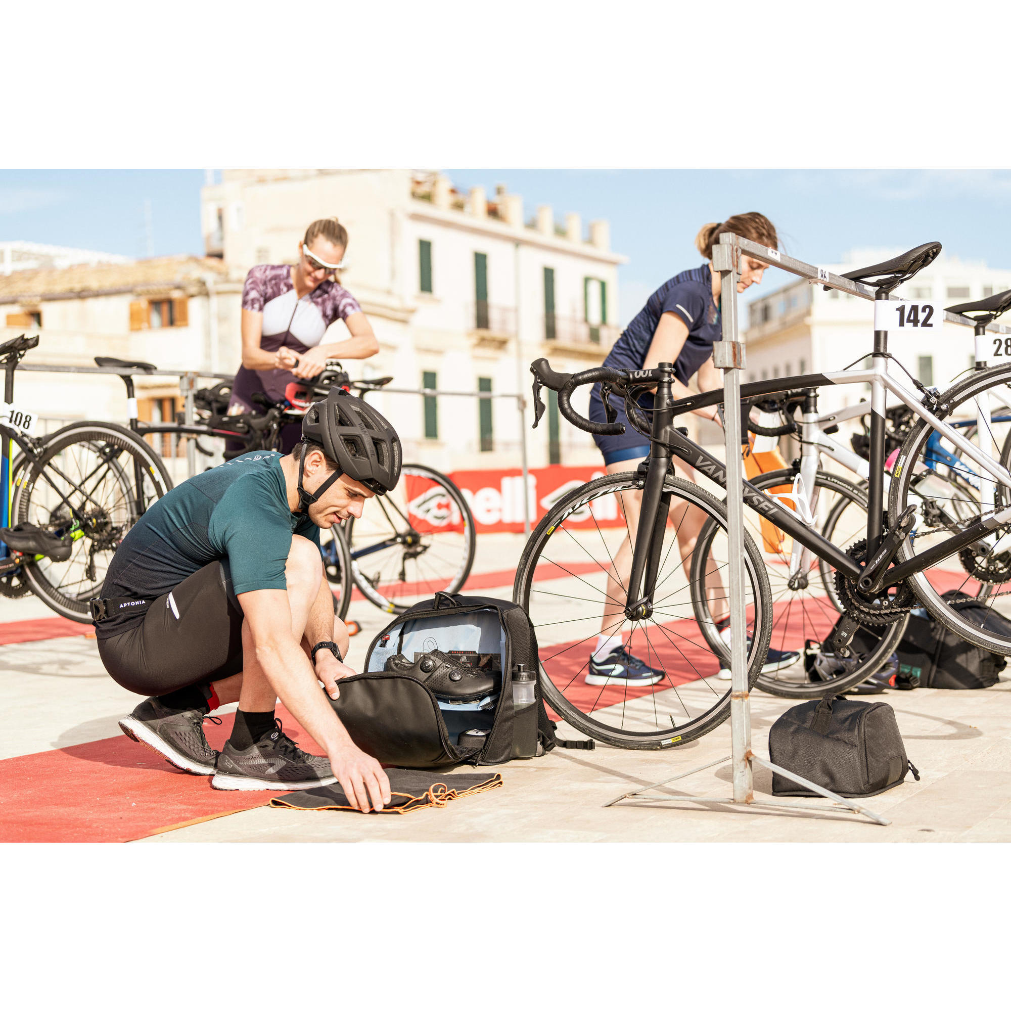 РЮКЗАК ДЛЯ ТРИАТЛОНА 35 Л APTONIA