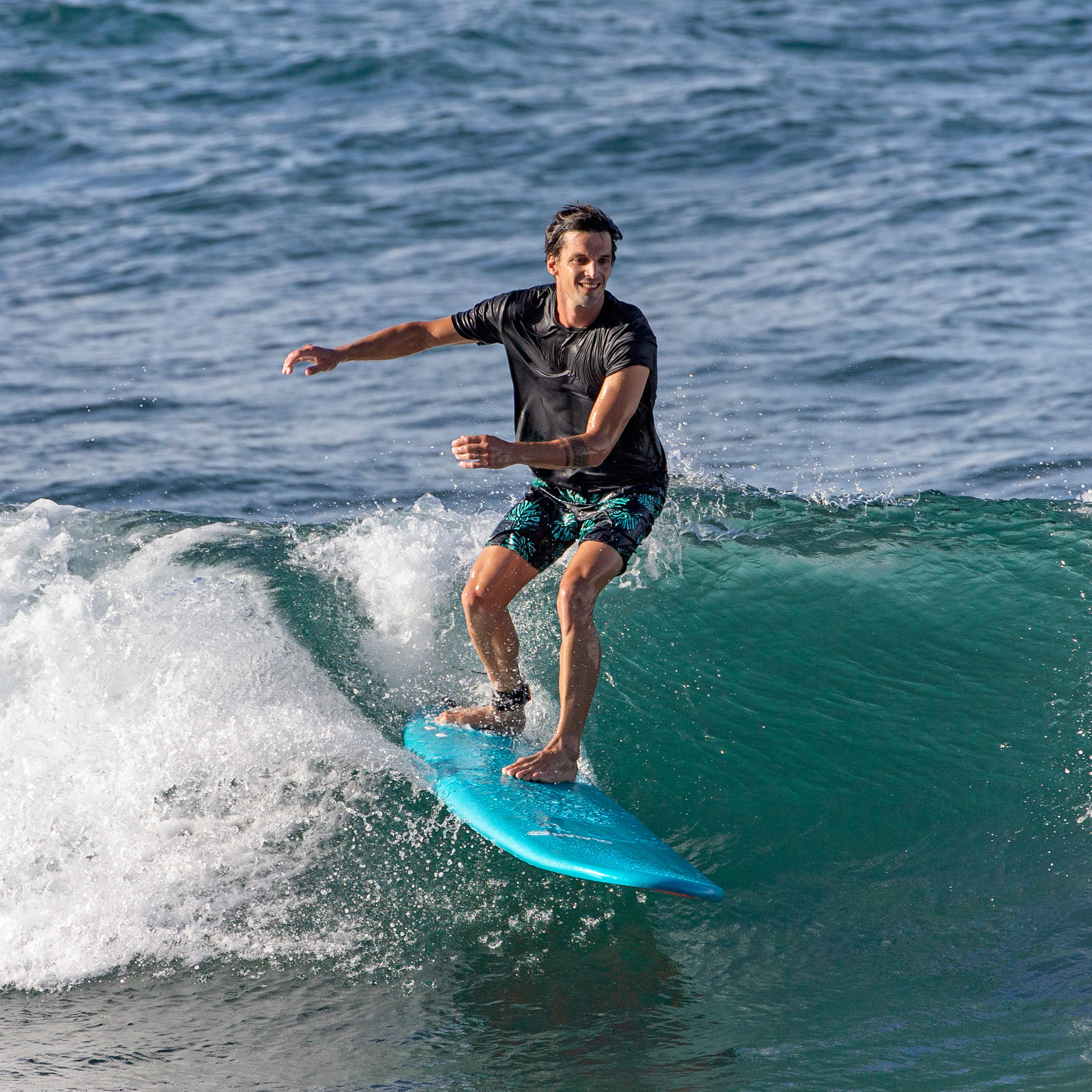 Planche de surf en mousse – 500 Avec attache et 3 ailerons. - OLAIAN