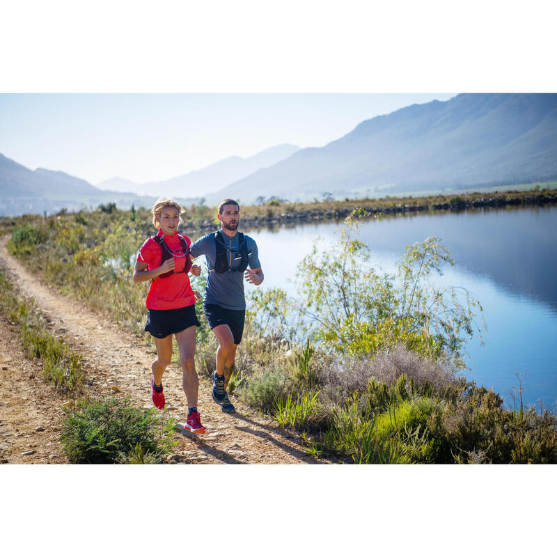 Pantalón Corto Trail Running Hombre Negro Holgado