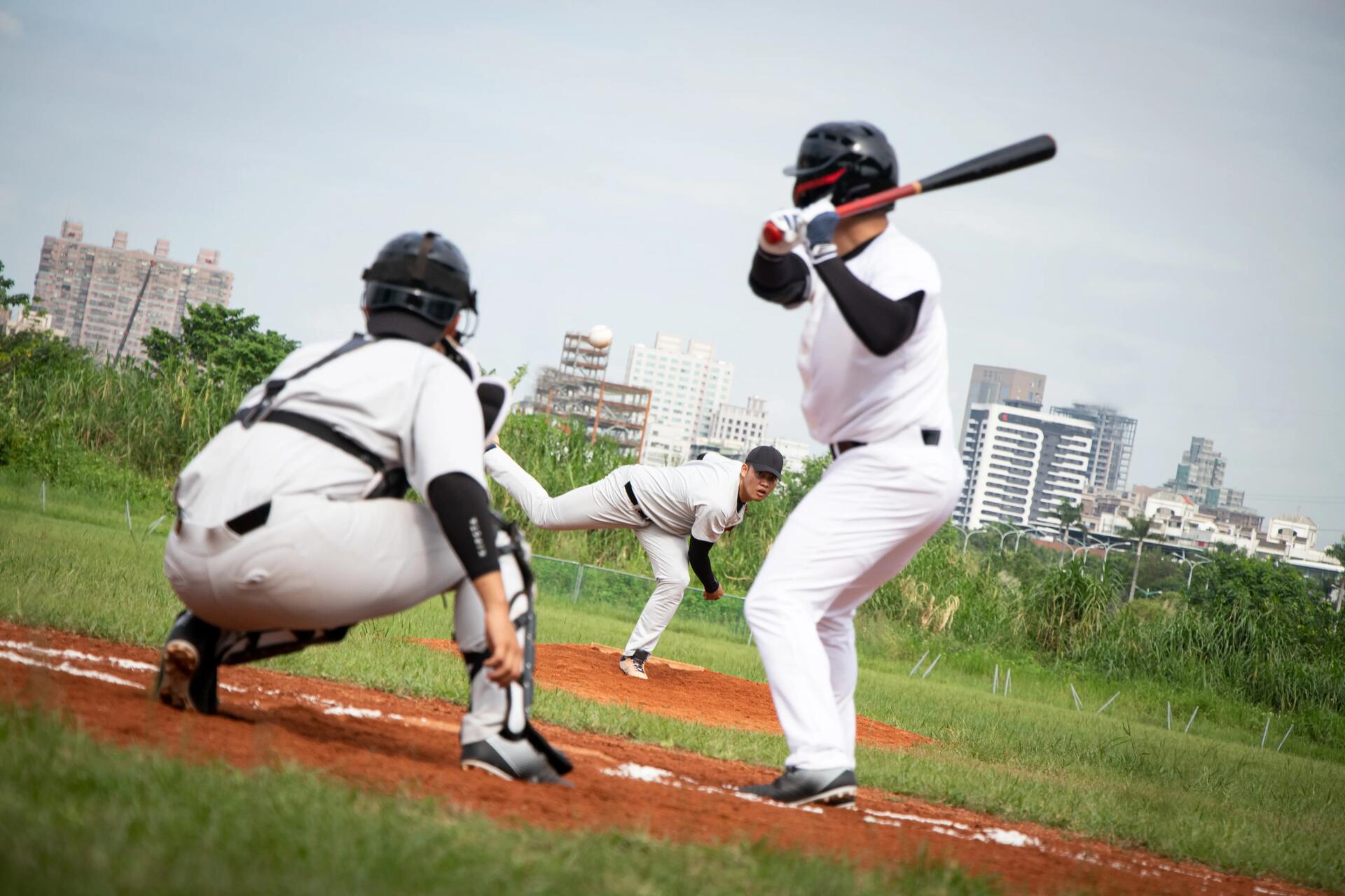 Mężczyzna grający w baseball