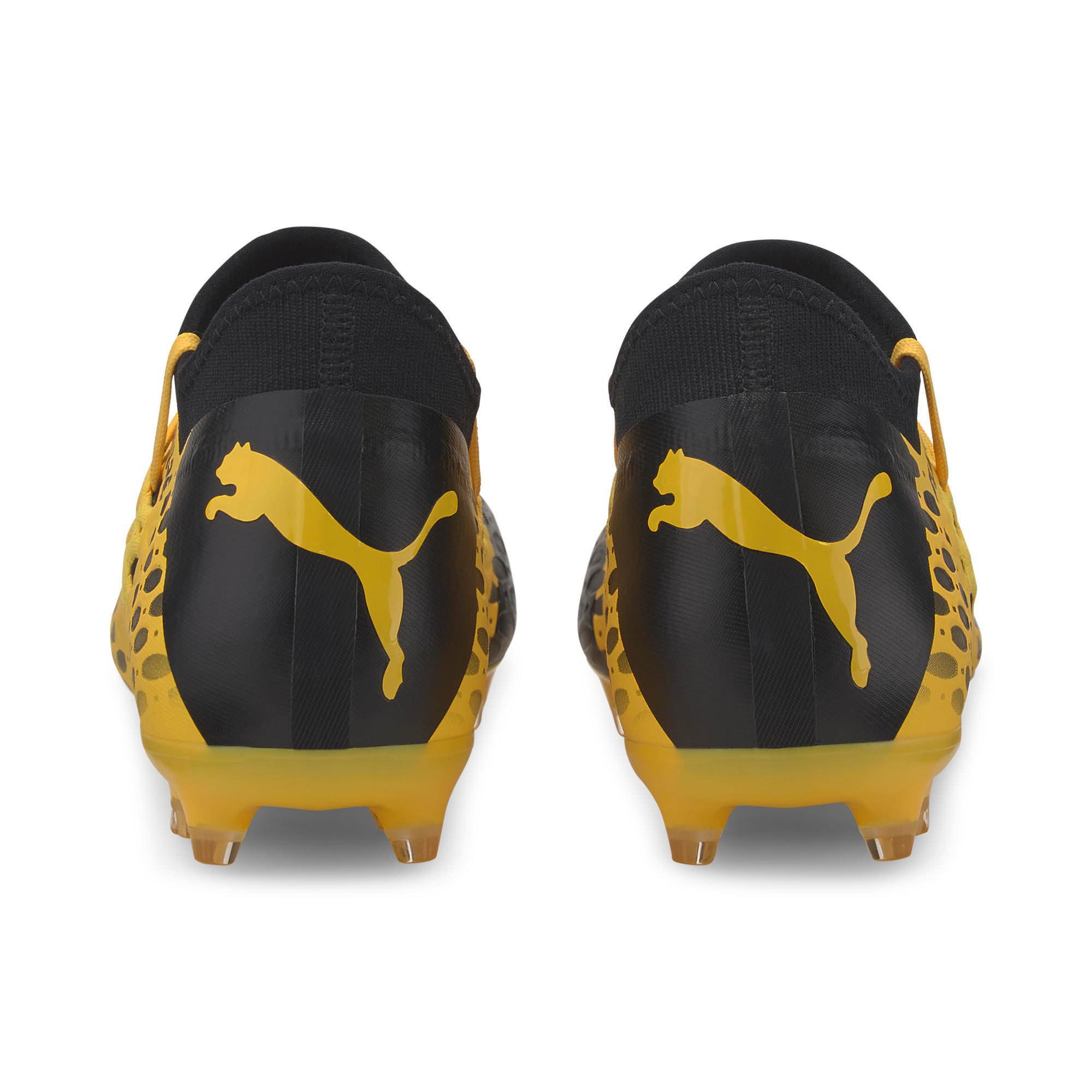 chaussure de foot vissé puma