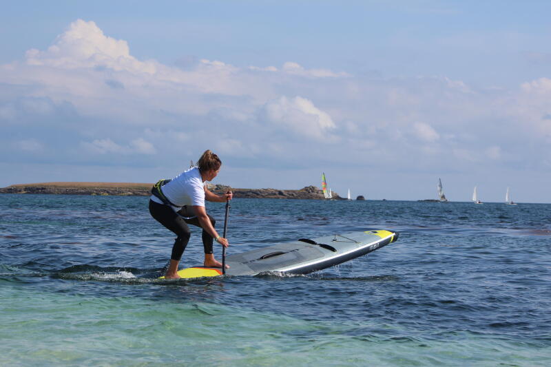 Bukłak do pasa biodrowego na Stand Up Paddle Race Itiwit 1,5 l