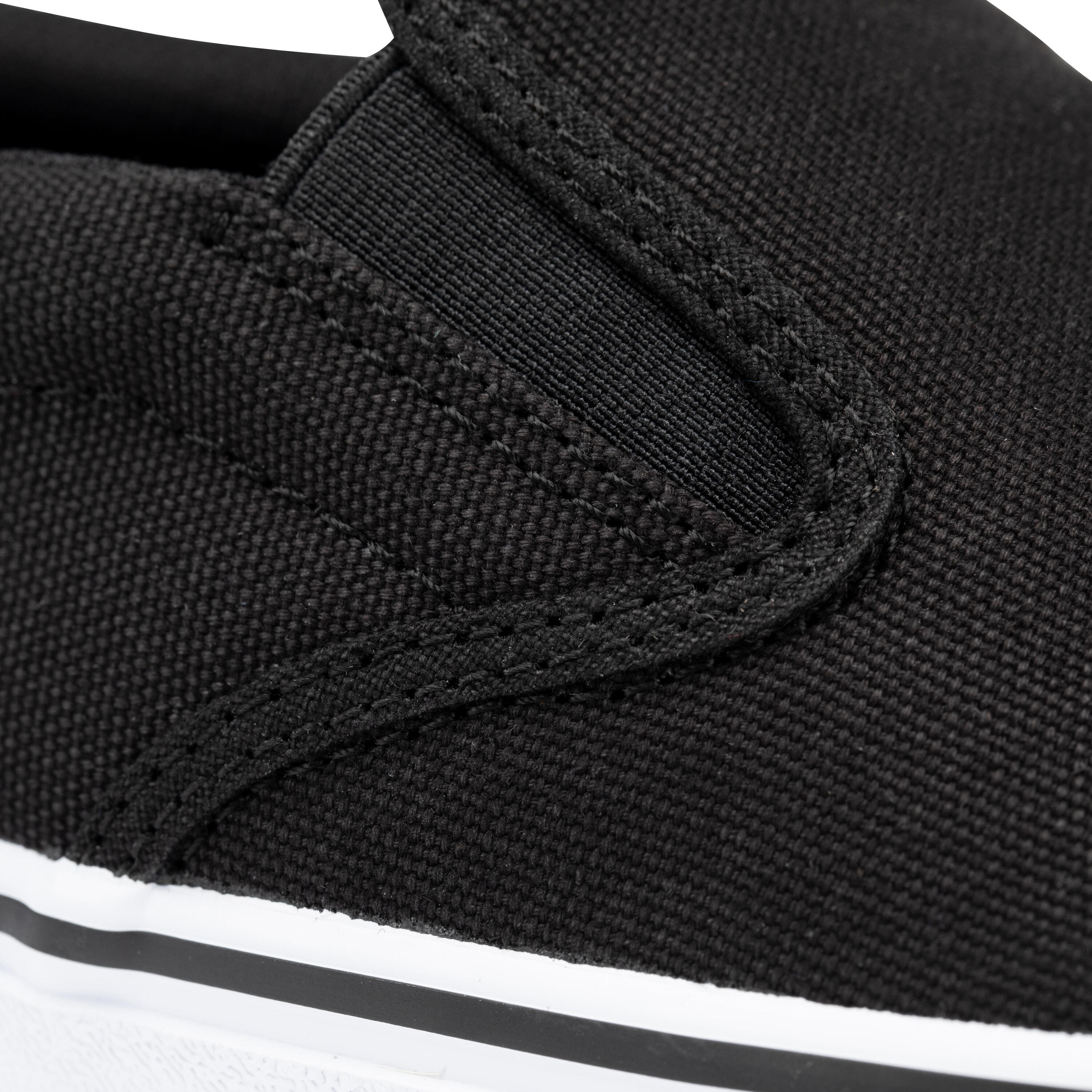 Slip-On Skateboarding Shoes Vulca 100 - Black/White 10/15