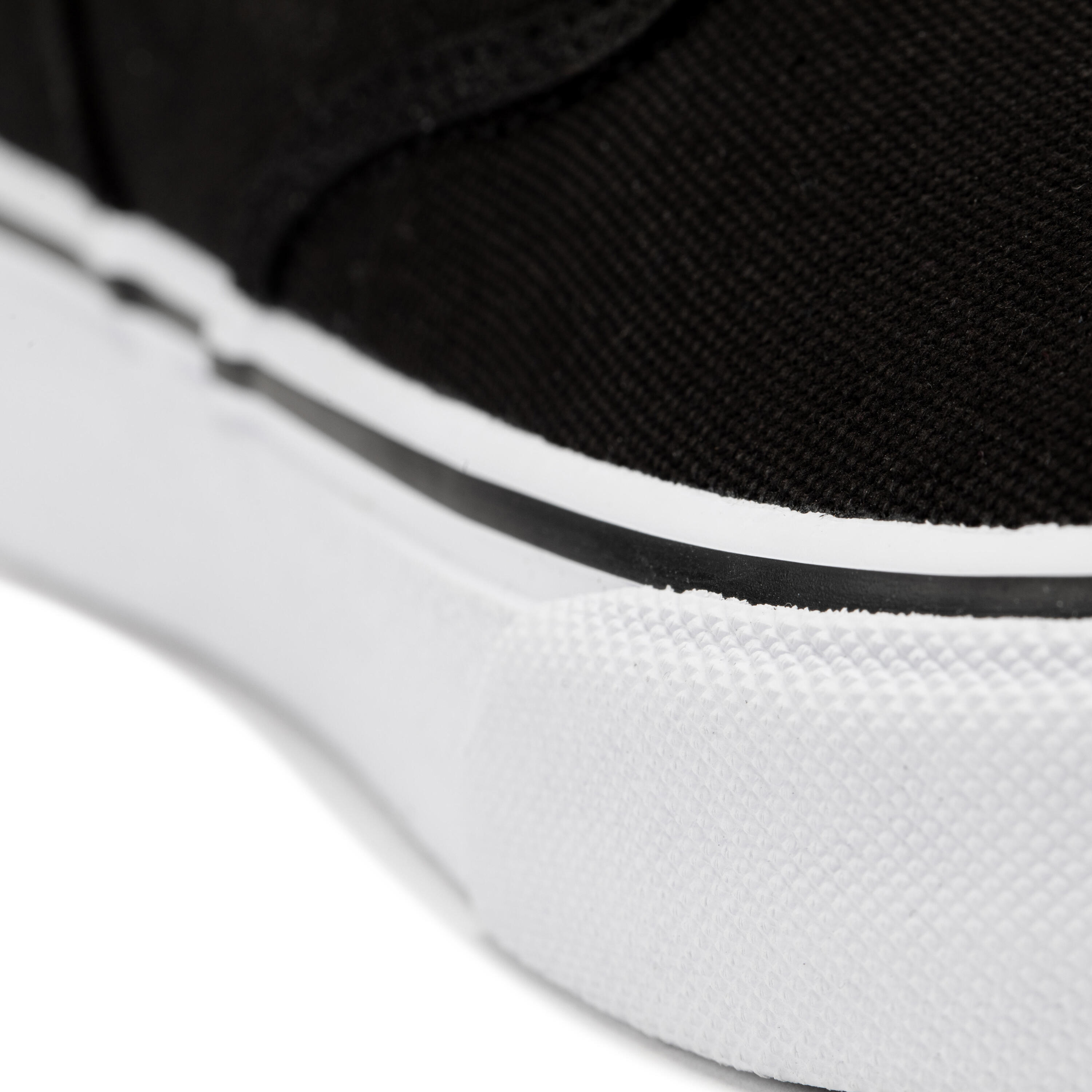 Slip-On Skateboarding Shoes Vulca 100 - Black/White 8/15