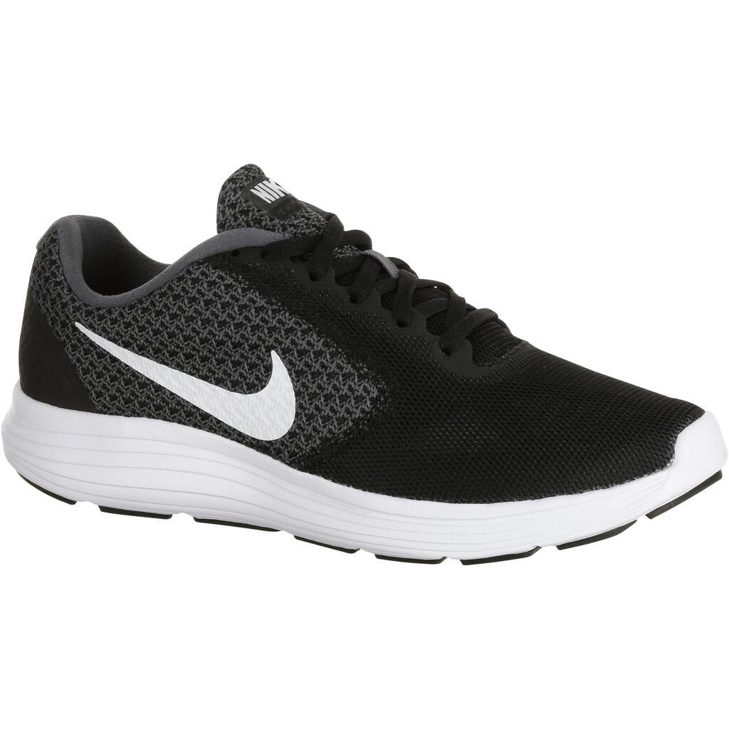 Črni in beli ženski čevlji NIKE REVOLUTION