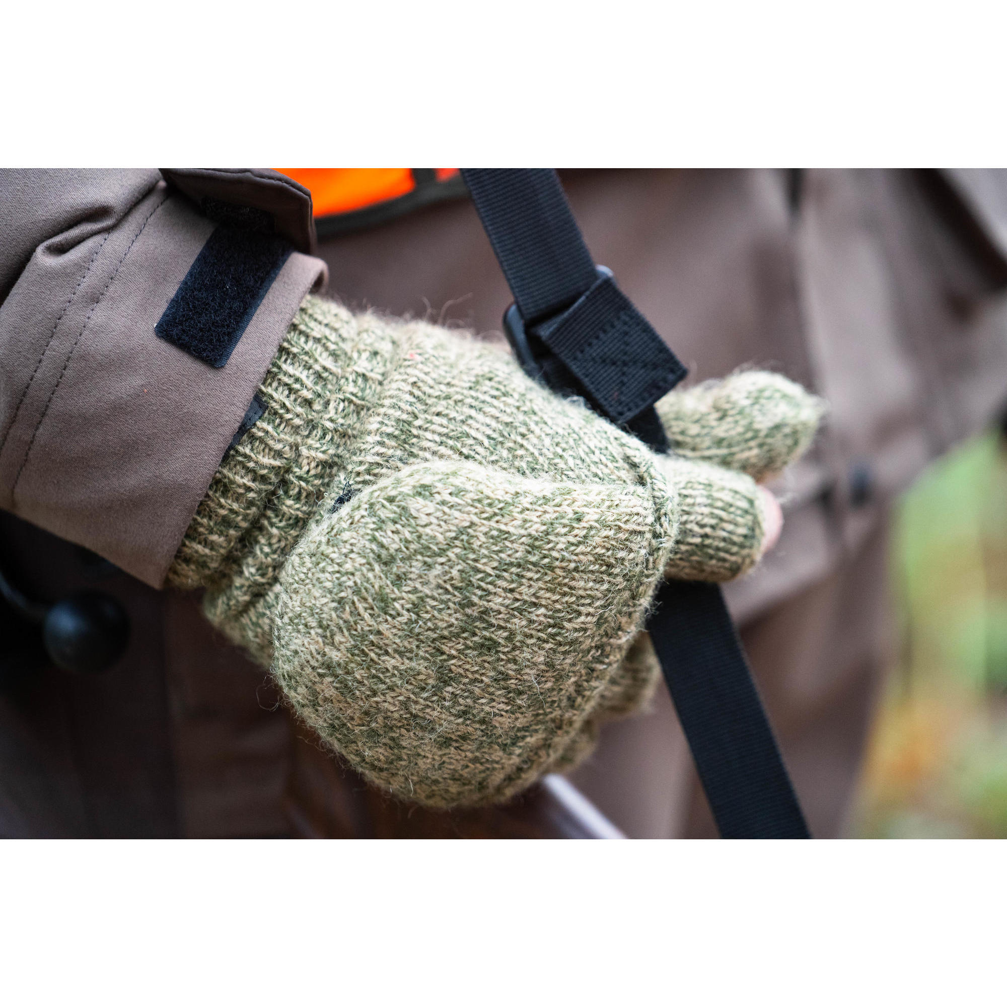 Warm hunting mittens 100 brown wool