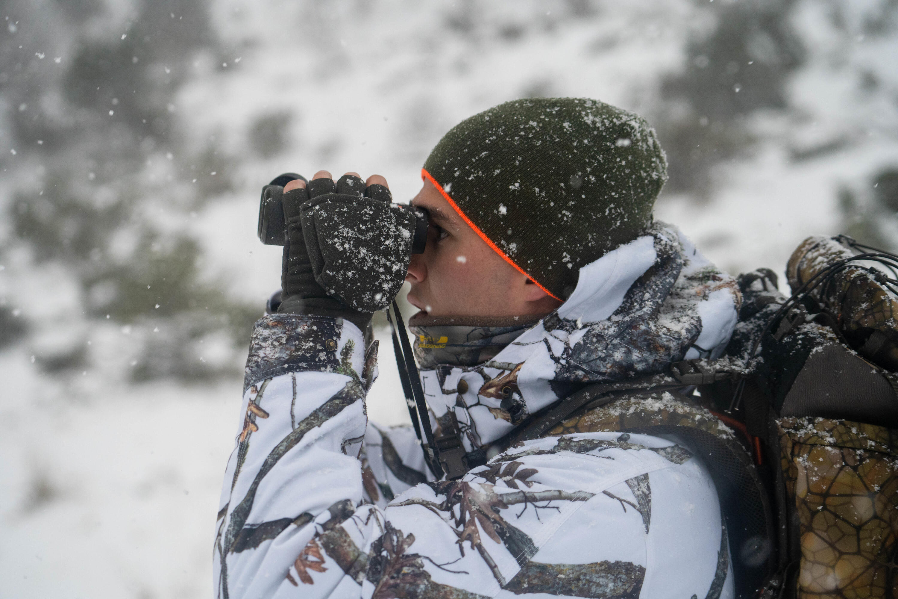 TUQUE CHASSE 300 RÉVERSIBLE ORANGE VERT 8/10