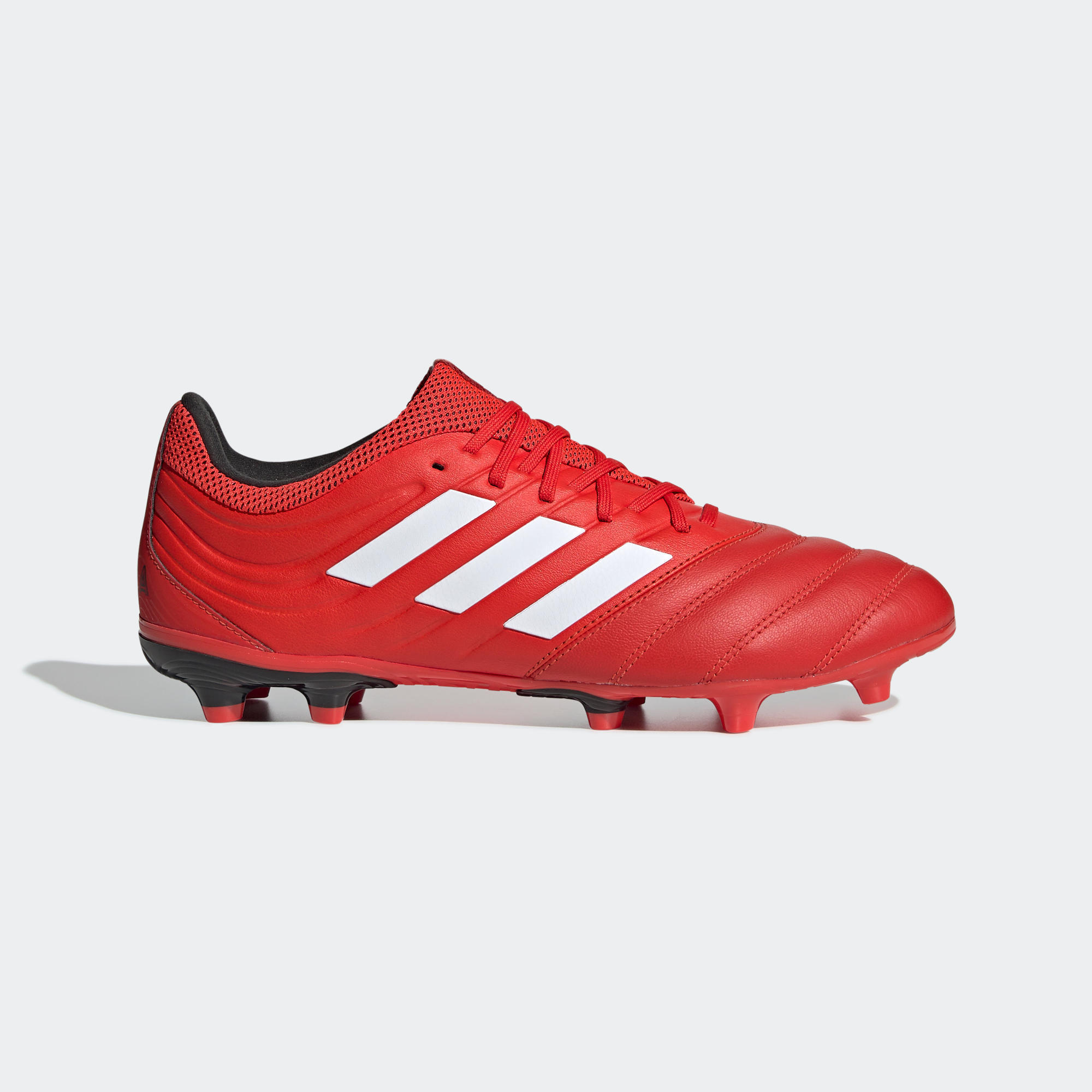 chaussure de foot montant