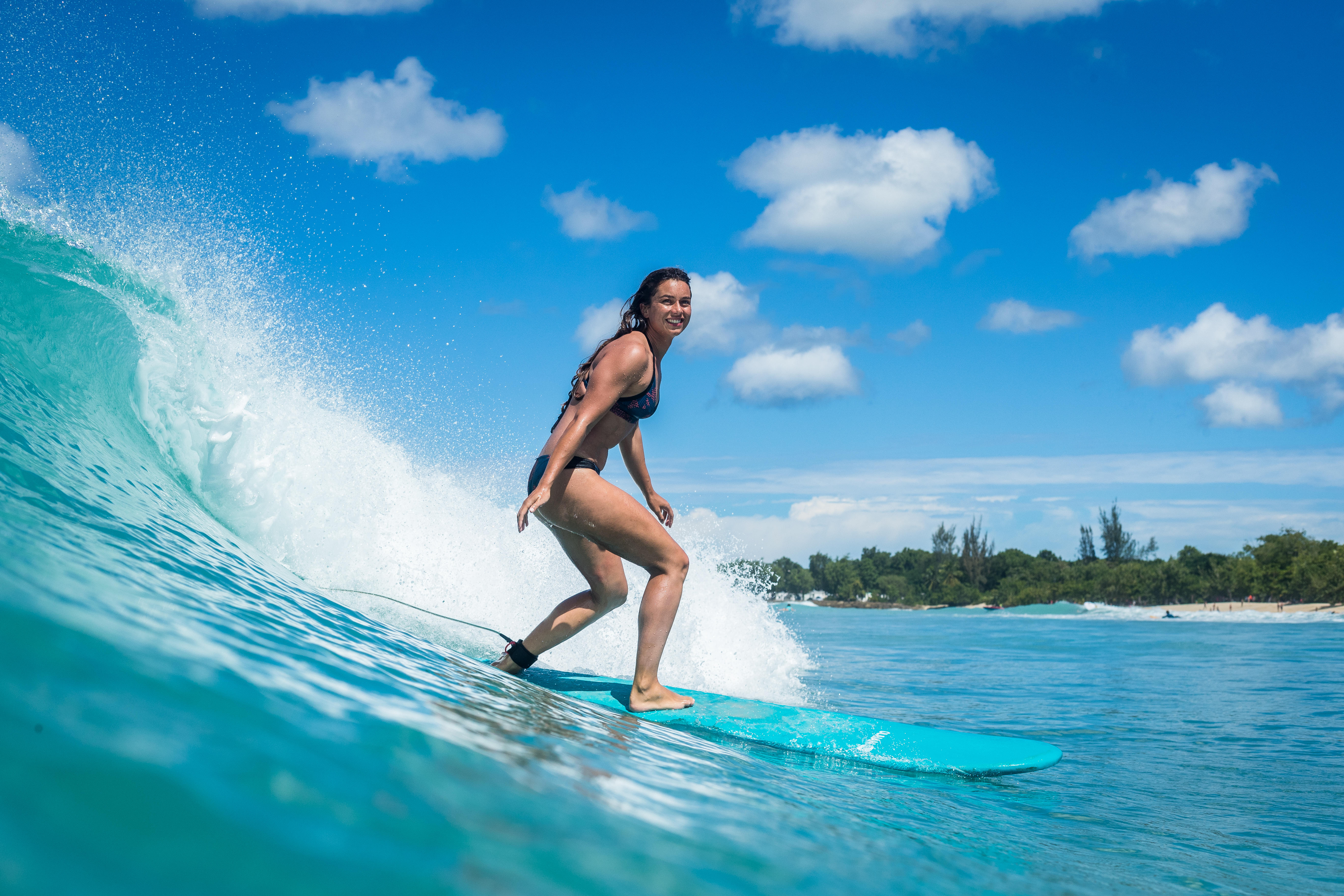 Planche de surf en mousse – 500 Avec attache et 3 ailerons. - OLAIAN