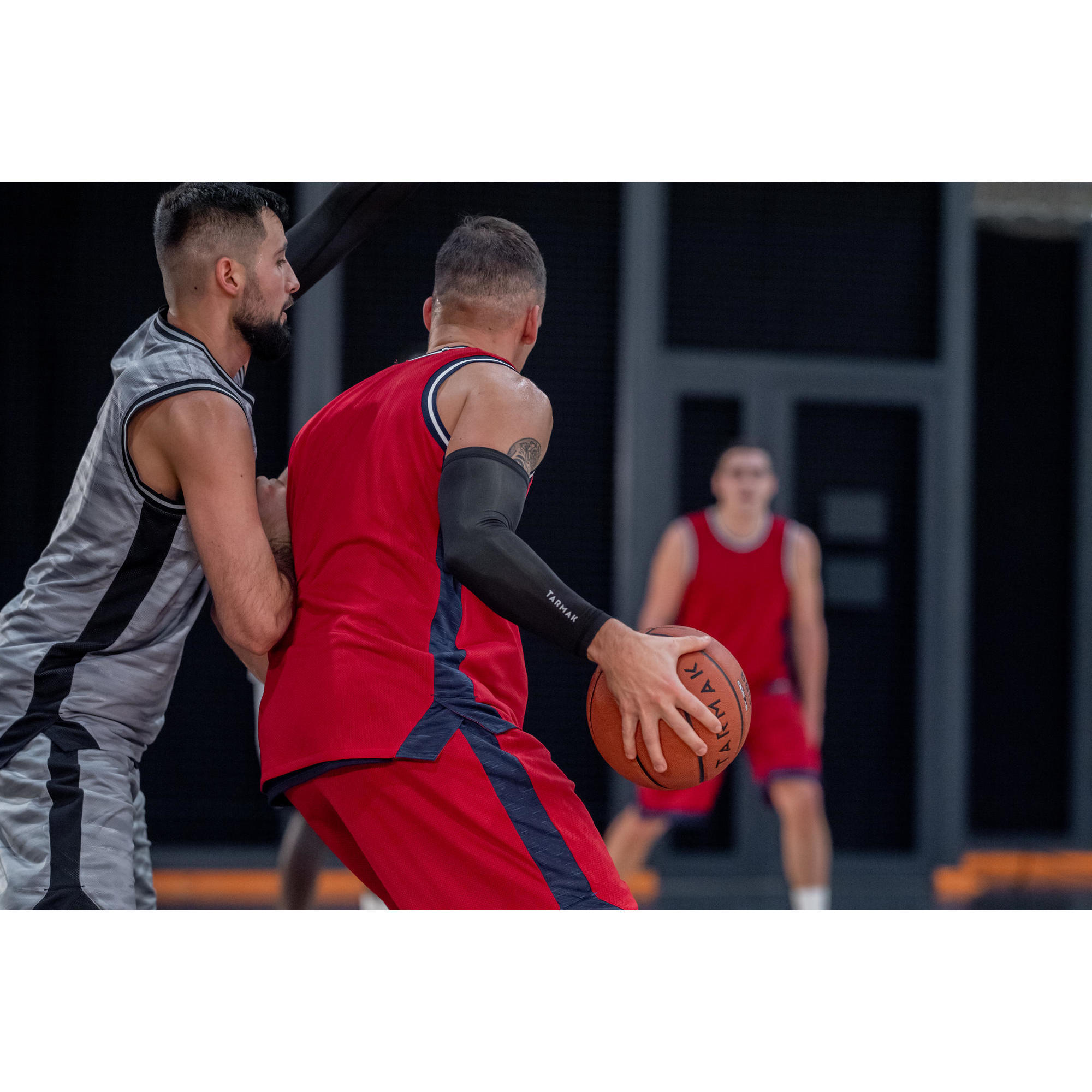 black arm sleeve basketball