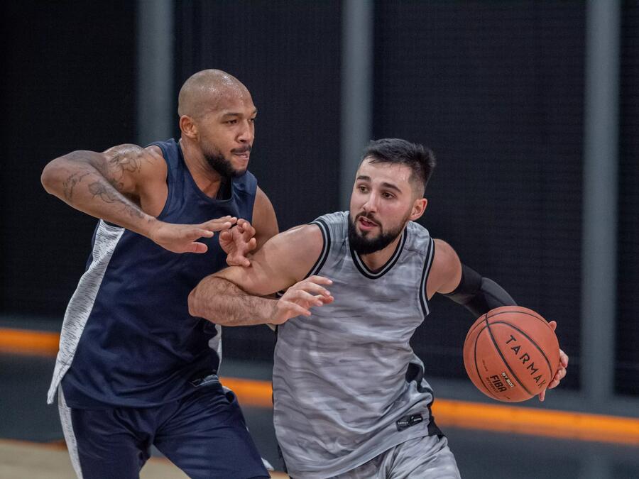 Come scegliere il tuo outfit da Basket Uomo?