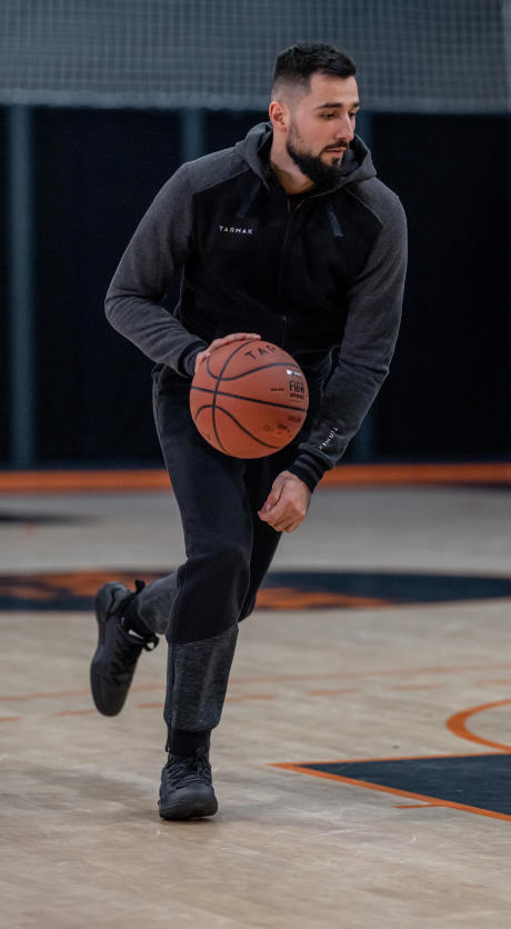 entraînement-dribble-exercices-ballon-basketball-homme entraînement-dribble-exercices-ballon-basketball-homme