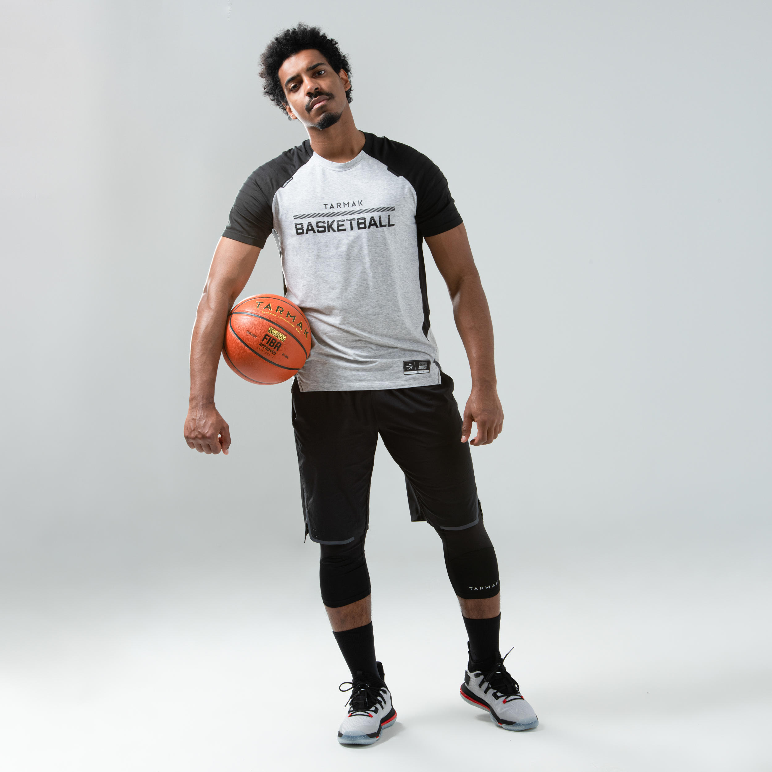 500 Basketball 3/4-Length Base Layer Leggings - Adults - Black