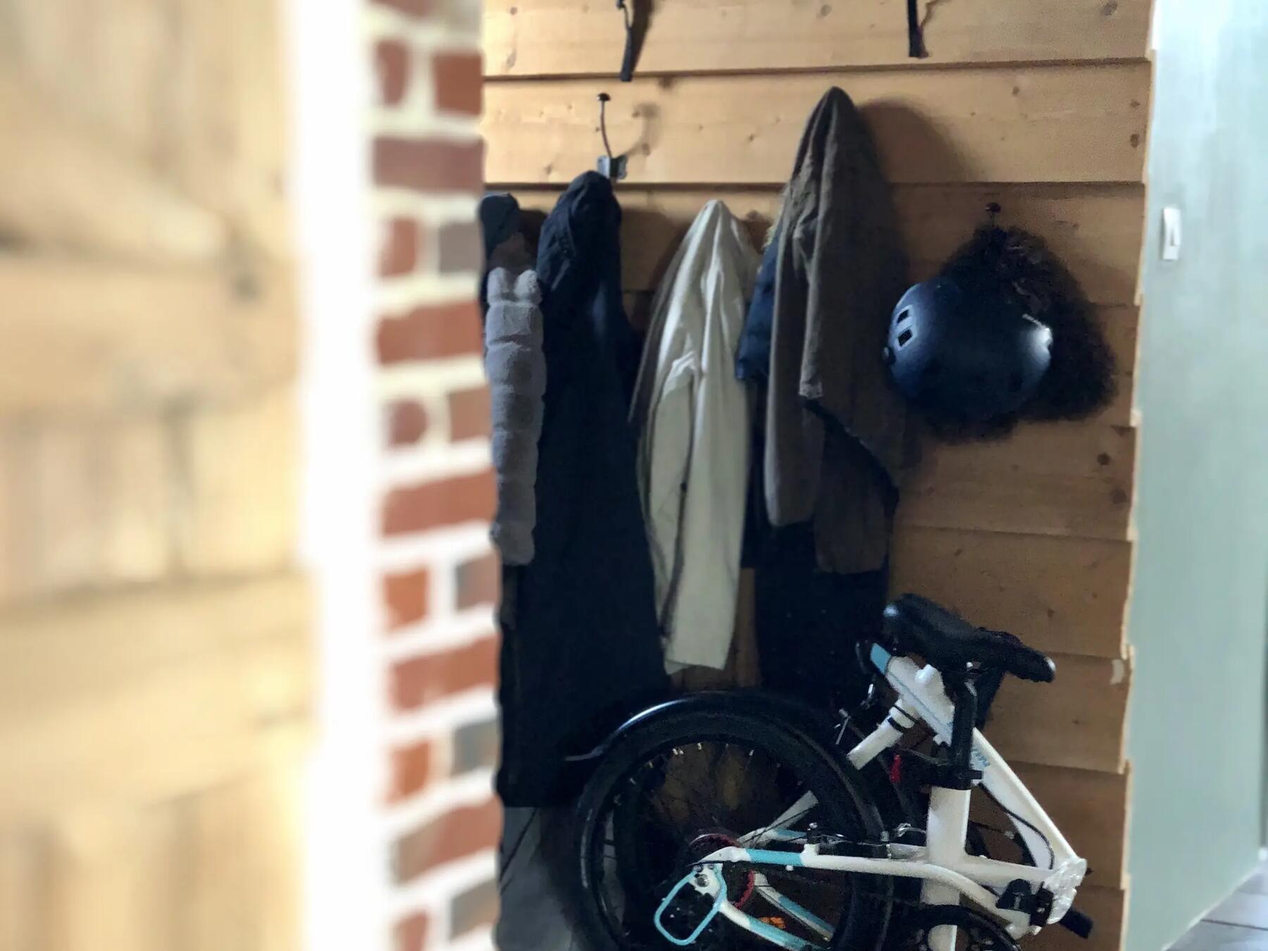 vélo-pliant-tilt-rangement-a-la-maison-appartement
