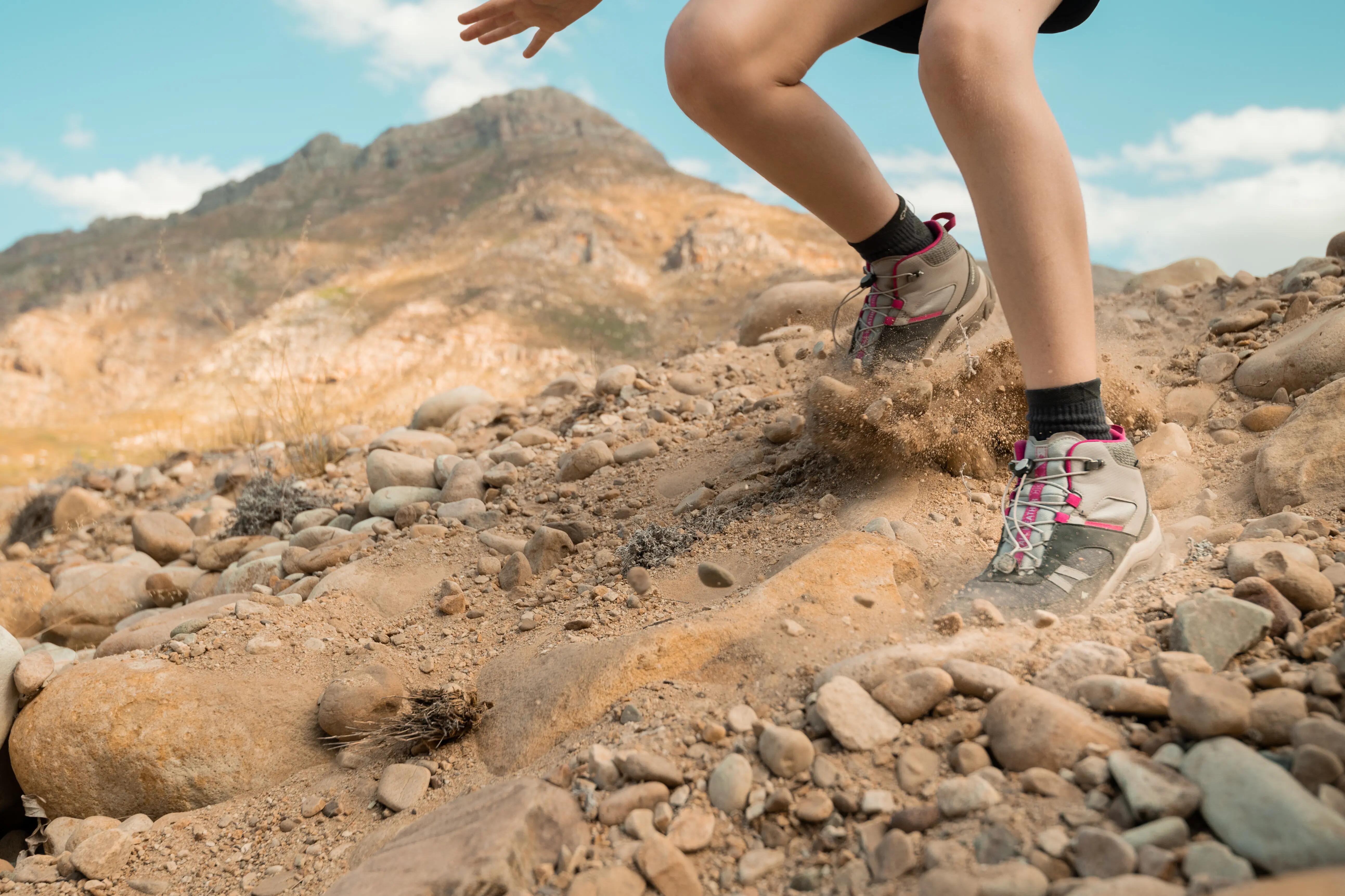 women's-hiking-shoes-sensitive-feet