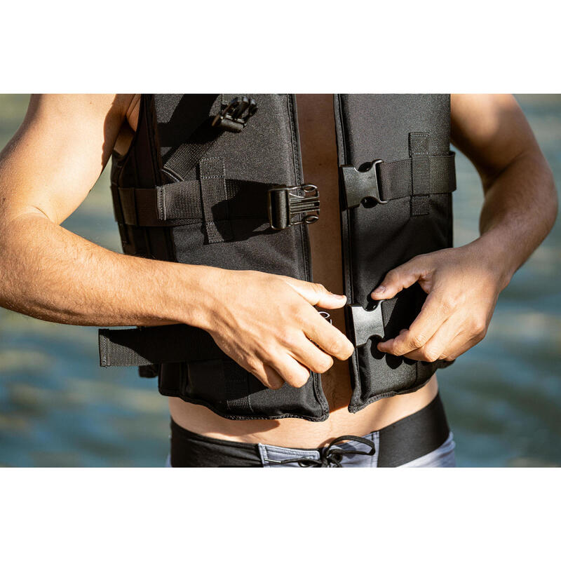 50 N BUOYANCY VEST FOR TOW SPORTS.