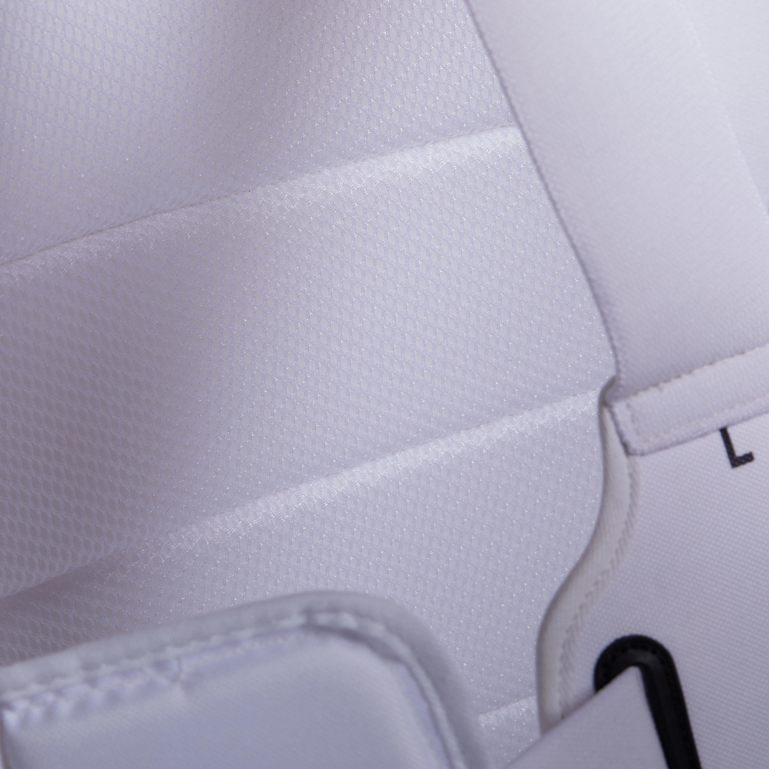 Karate Body Armour 900 8/11