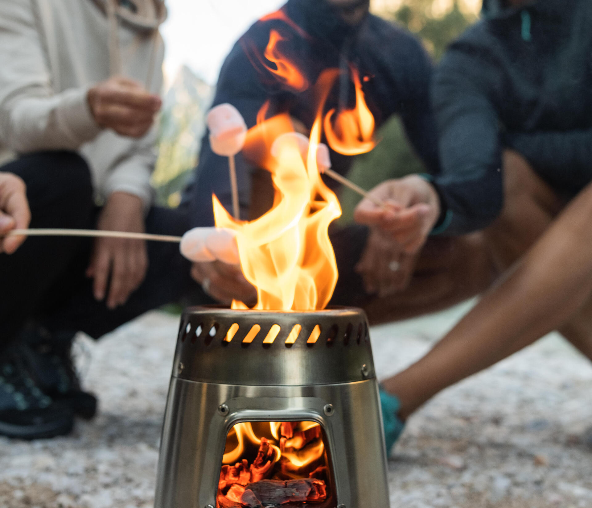 1/ HOW TO COOK WHEN YOU'RE CAMPING<br>EQUIPMENT FOR EASY COOKING