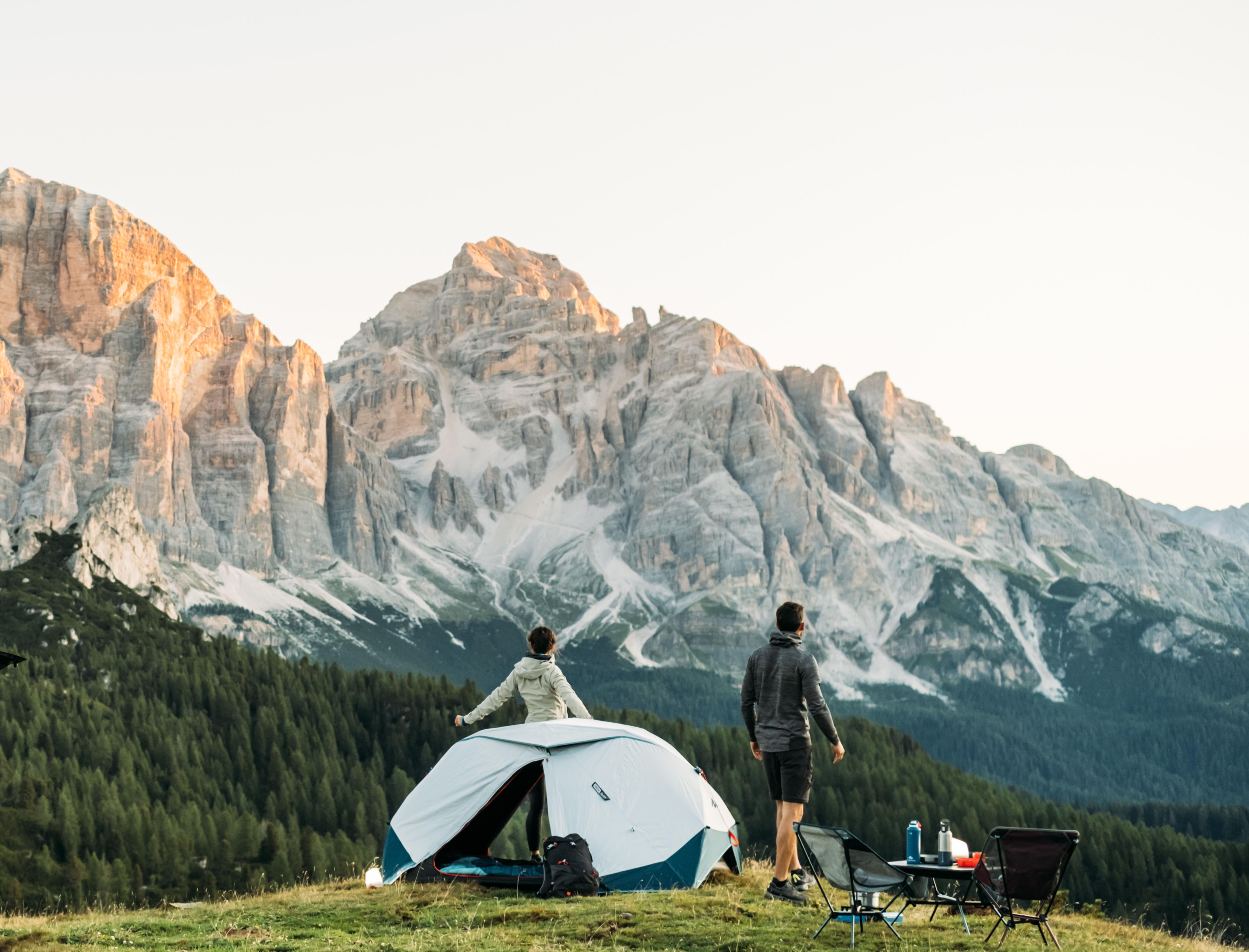 2-person Camping Tent, 2 Seconds Easy Fresh & Black - QUECHUA