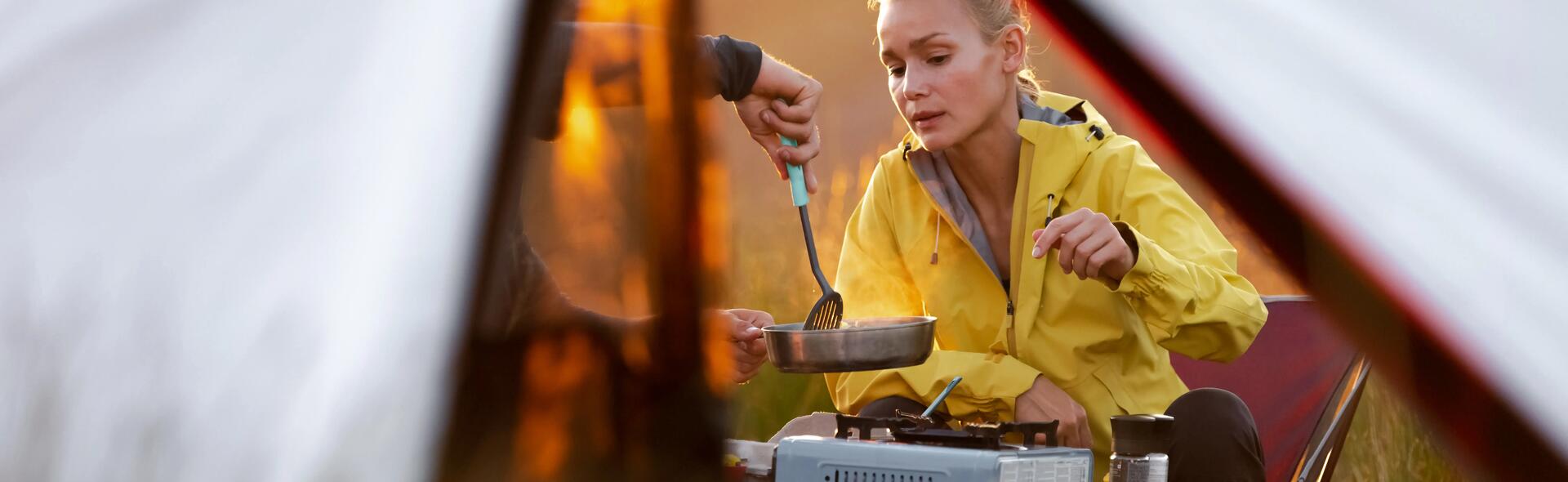 how do you feed yourself when out hiking