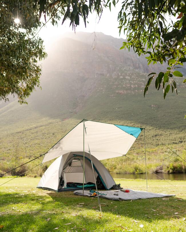 Rangement spacieux et porche pour le matériel humide