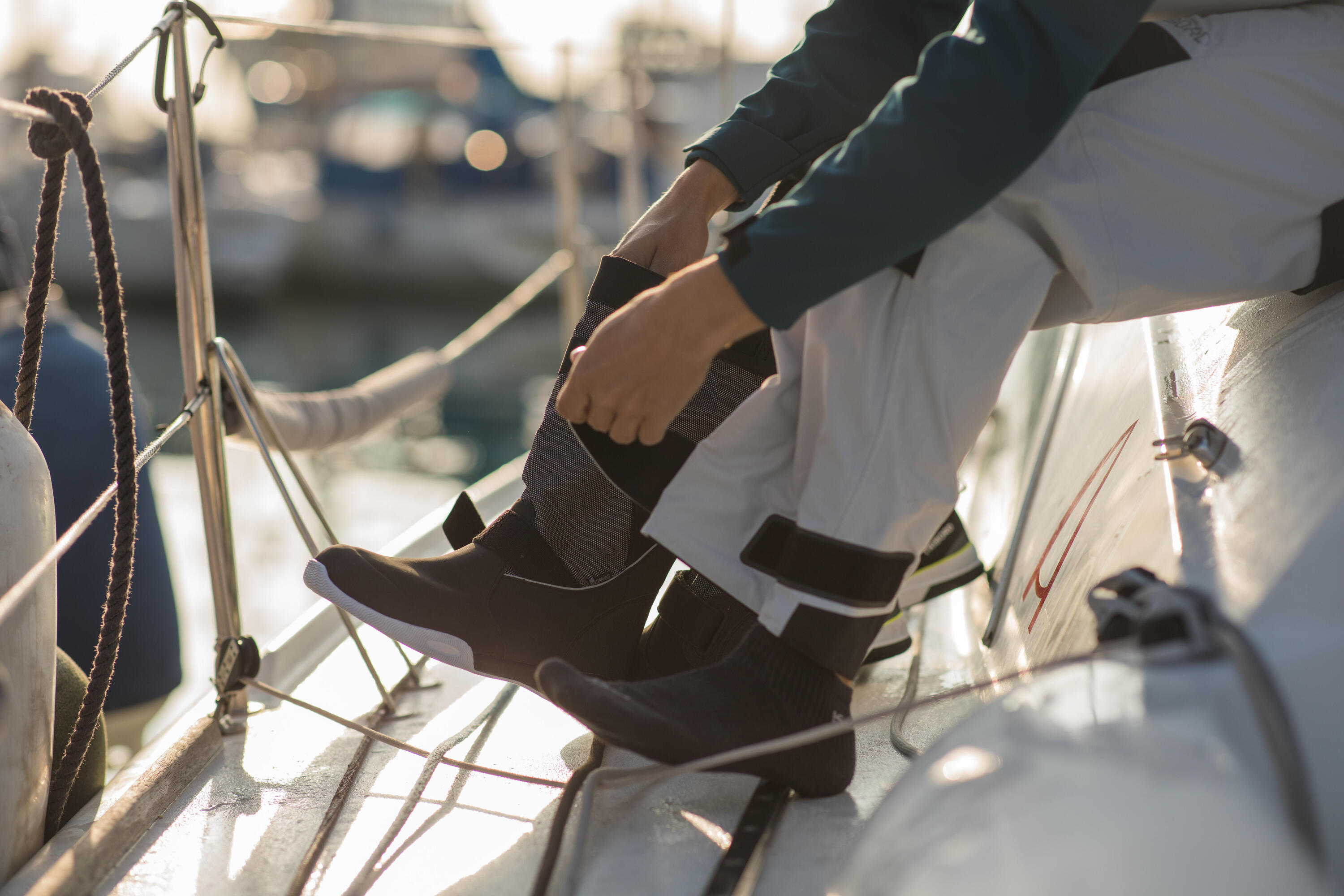Bottes de bateau Sailing 900 adulte noir 12/17