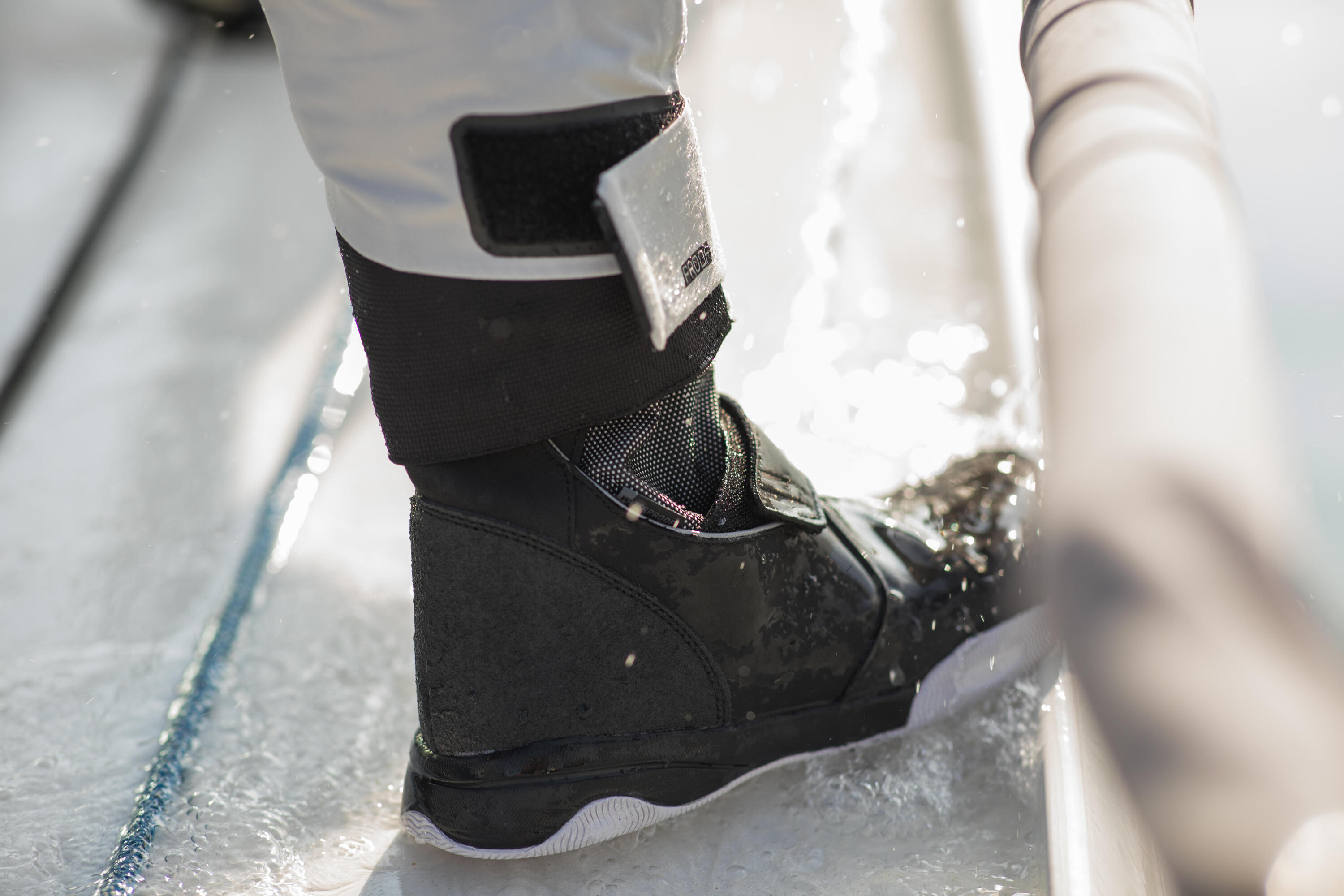 Bottes de bateau Sailing 900 adulte noir 15/17