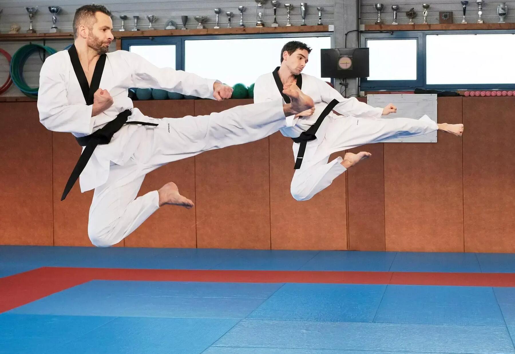 Quels sont les équipements nécessaires pour le taekwondo ?