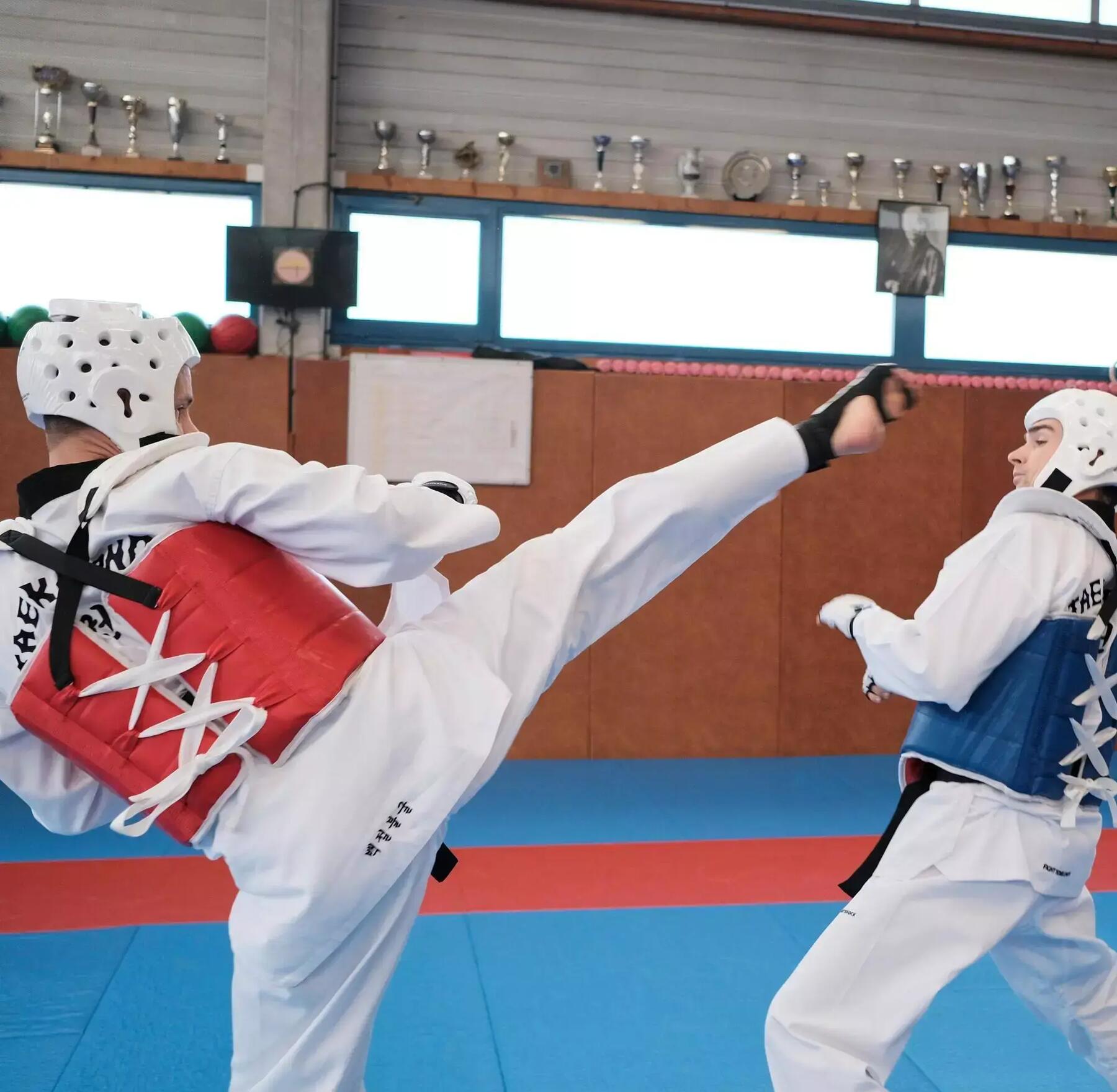 Quels sont les équipements nécessaires pour le taekwondo ?