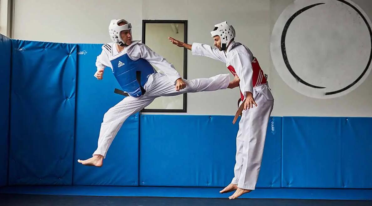 Quels sont les équipements nécessaires pour le taekwondo ?