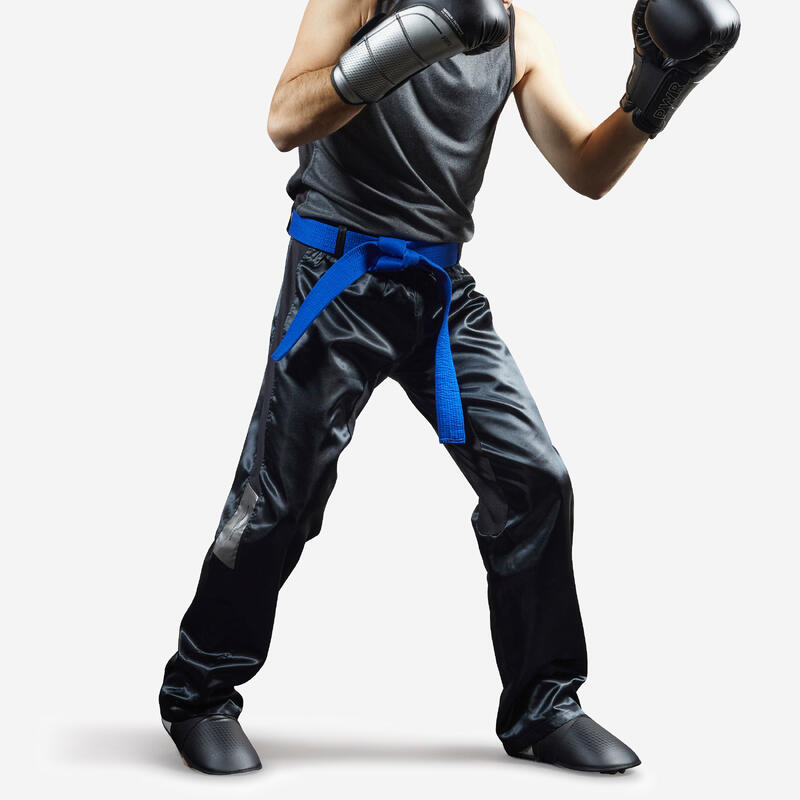Îmbrăcăminte de Muay Thai și kick boxing